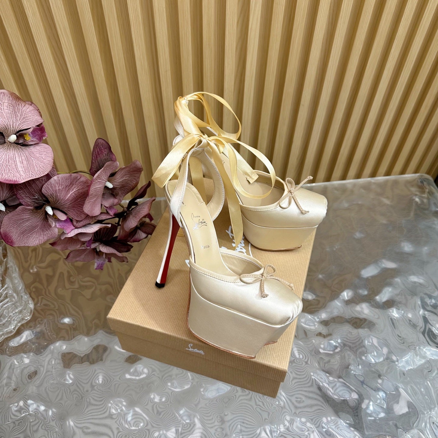 CL 25C Cassia Lace Up Alta 160mm Light Yellow Silk 221615