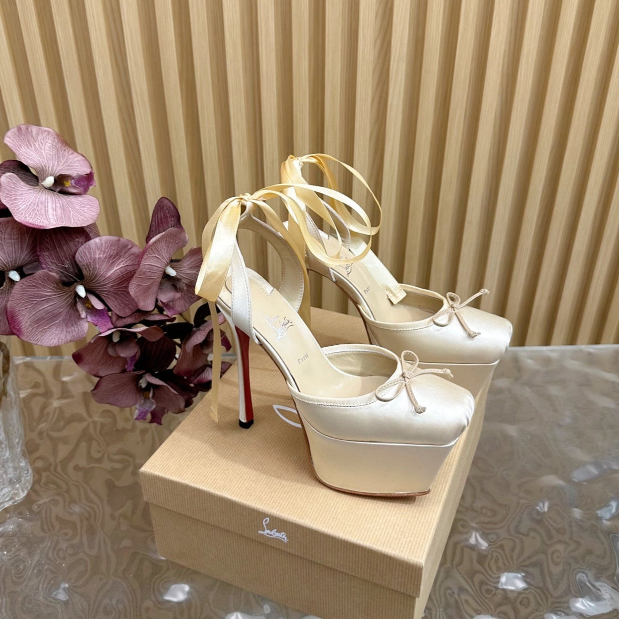 CL 25C Cassia Lace Up Alta 160mm Light Yellow Silk 221615