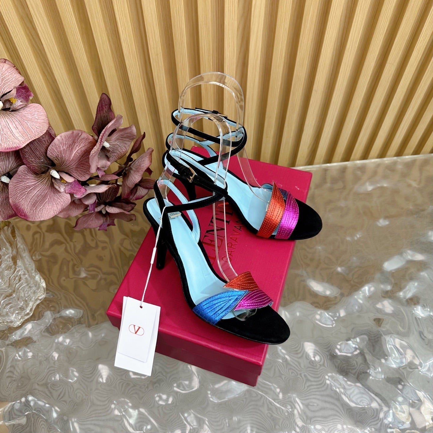 VT 25 Feuillage En Feuille Sandals Black Cowhide 331924