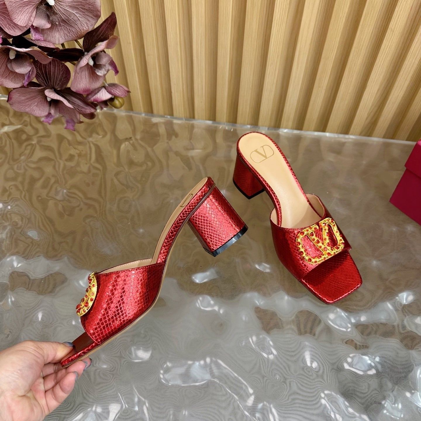 VT 25 Vlogo Mule Red Snakeskin Leather 331926