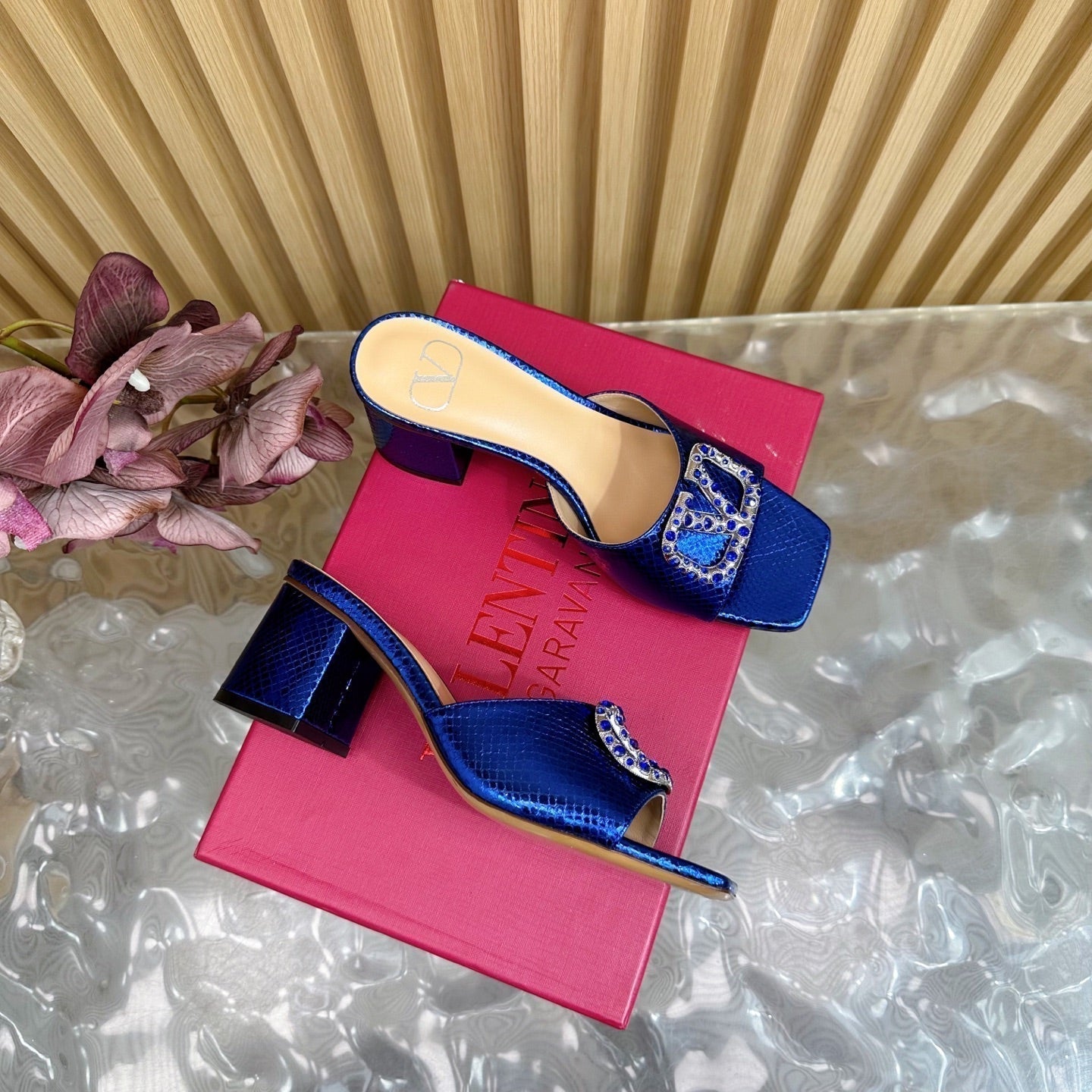 VT 25 Vlogo Mule Admiral Blue Snakeskin Leather