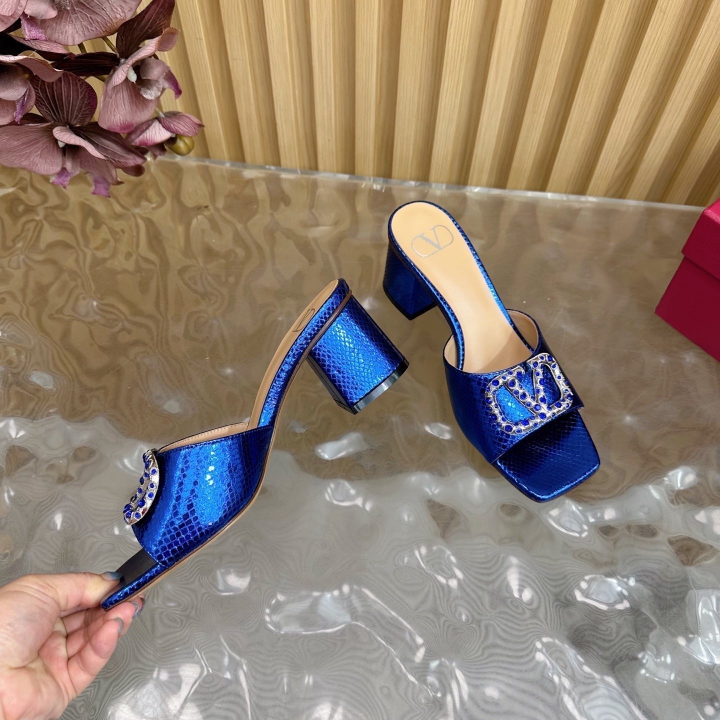 VT 25 Vlogo Mule Admiral Blue Snakeskin Leather