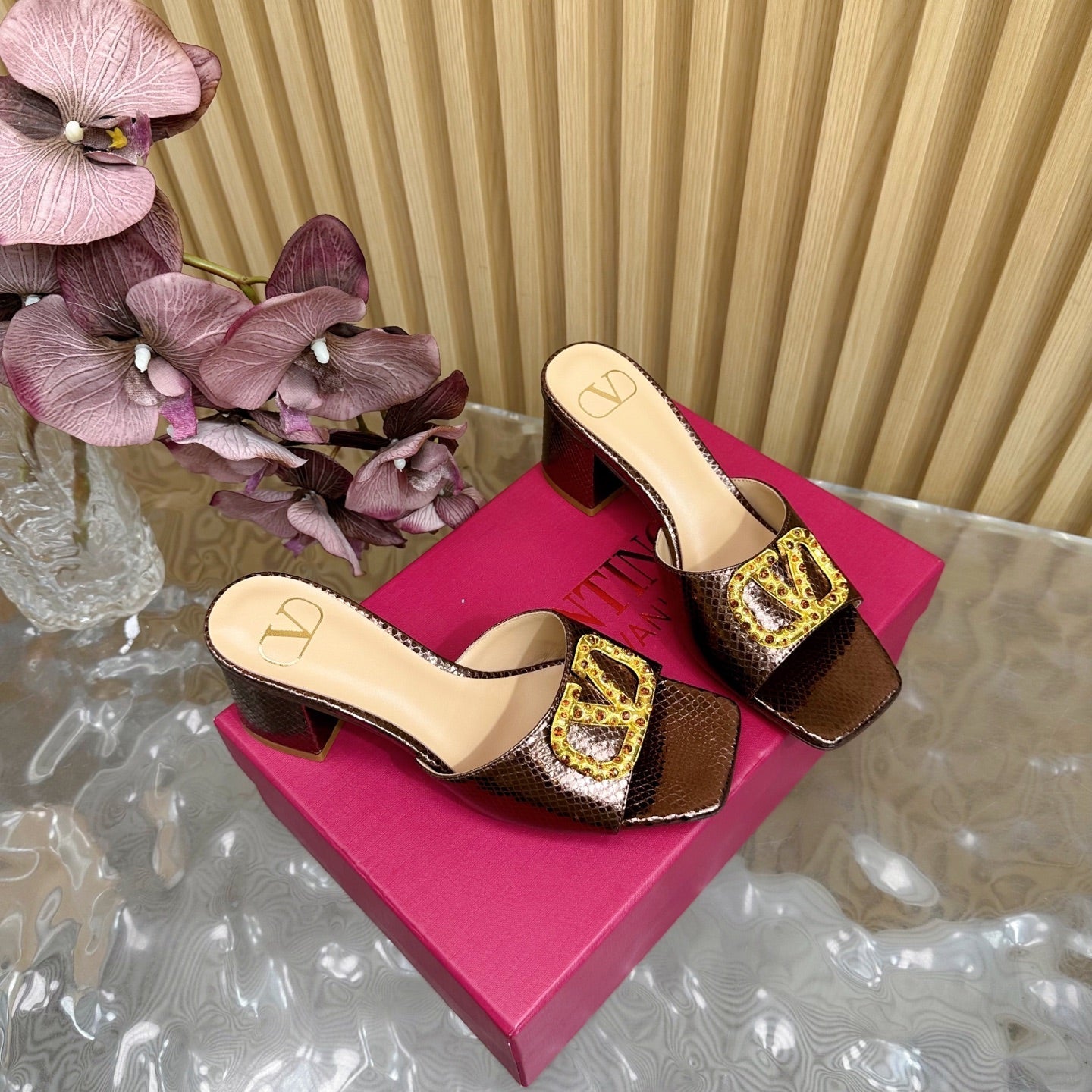 VT 25 Vlogo Mule Brown Snakeskin Leather