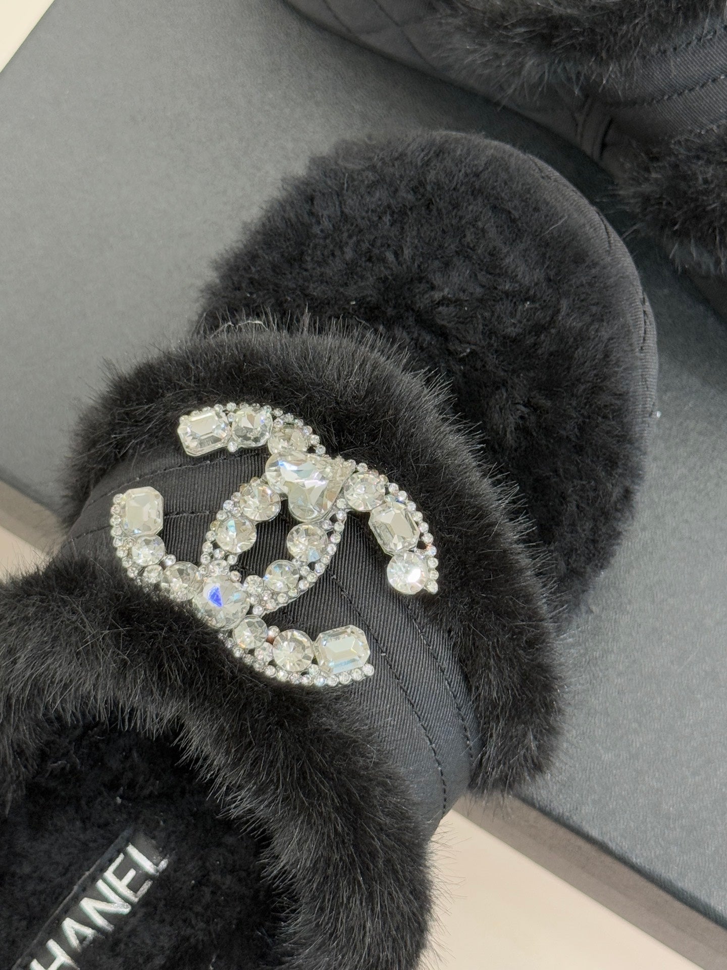 CC slipper double C rhinestone buckle black wool 512051