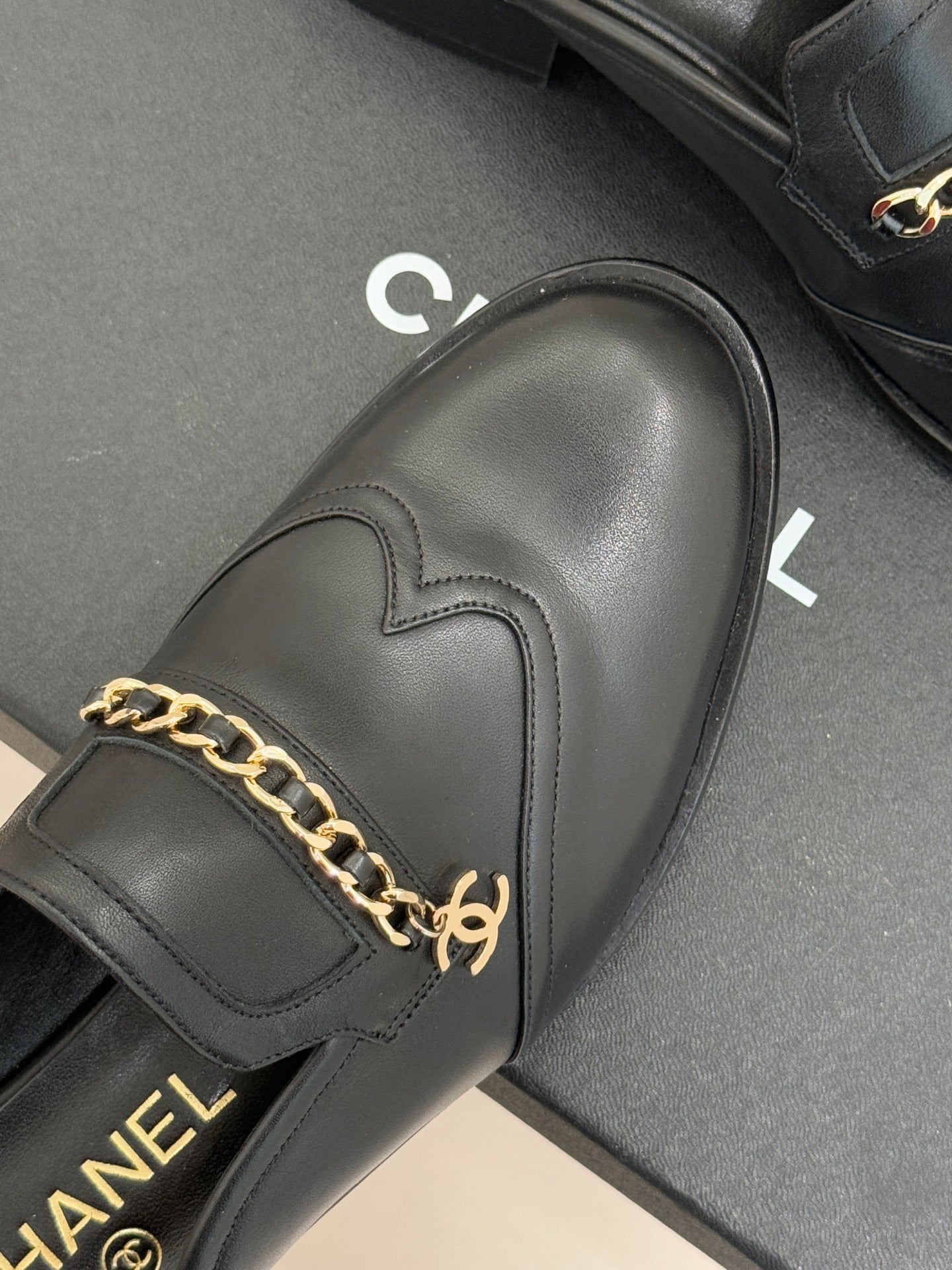 CC 26 Mule Black Calfskin 610015