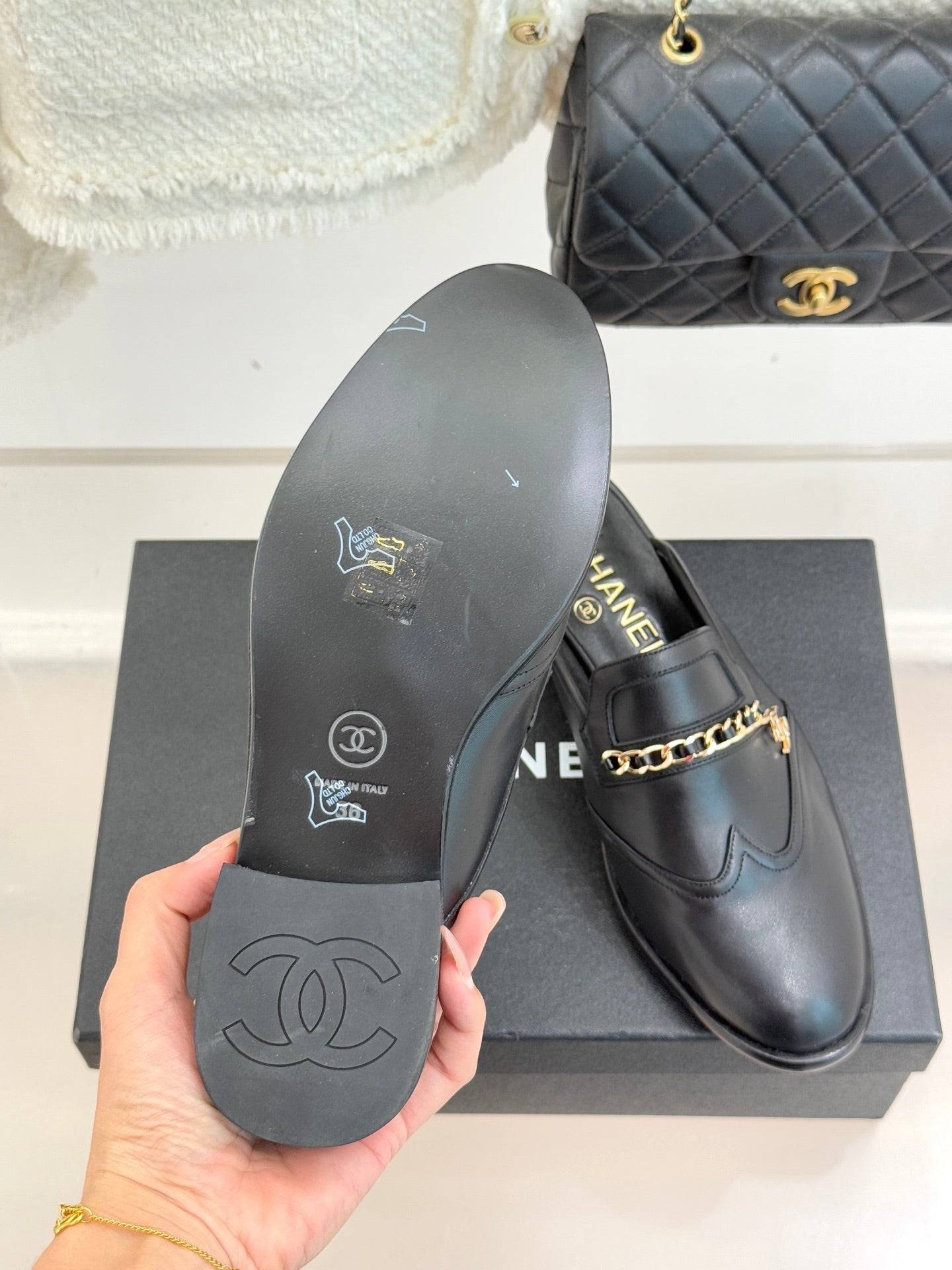 CC 26 Mule Black Calfskin 610015