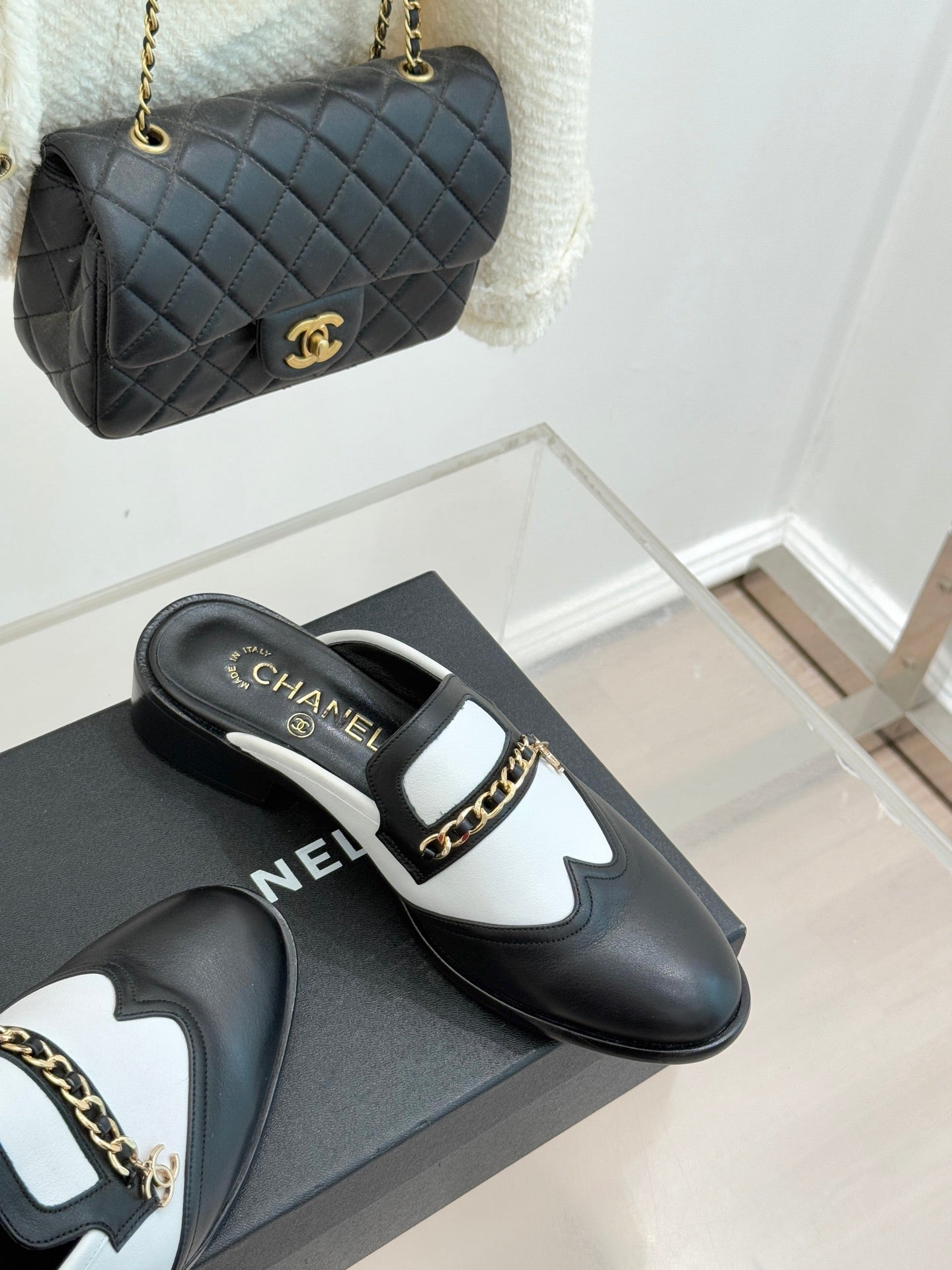 CC 26 Mule Black mix White Calfskin 610016