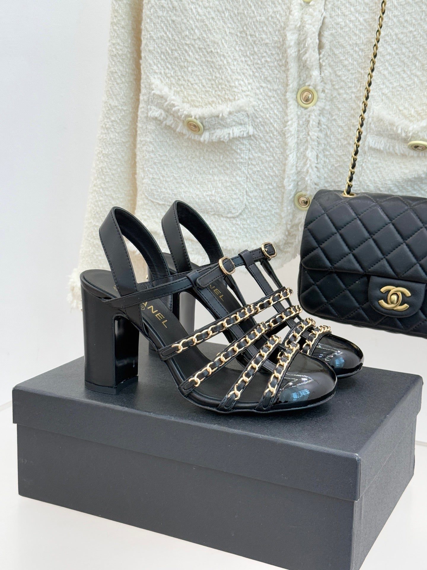 CC 26 Slingback Black Glossy Sheepskin & Calfskin 609980