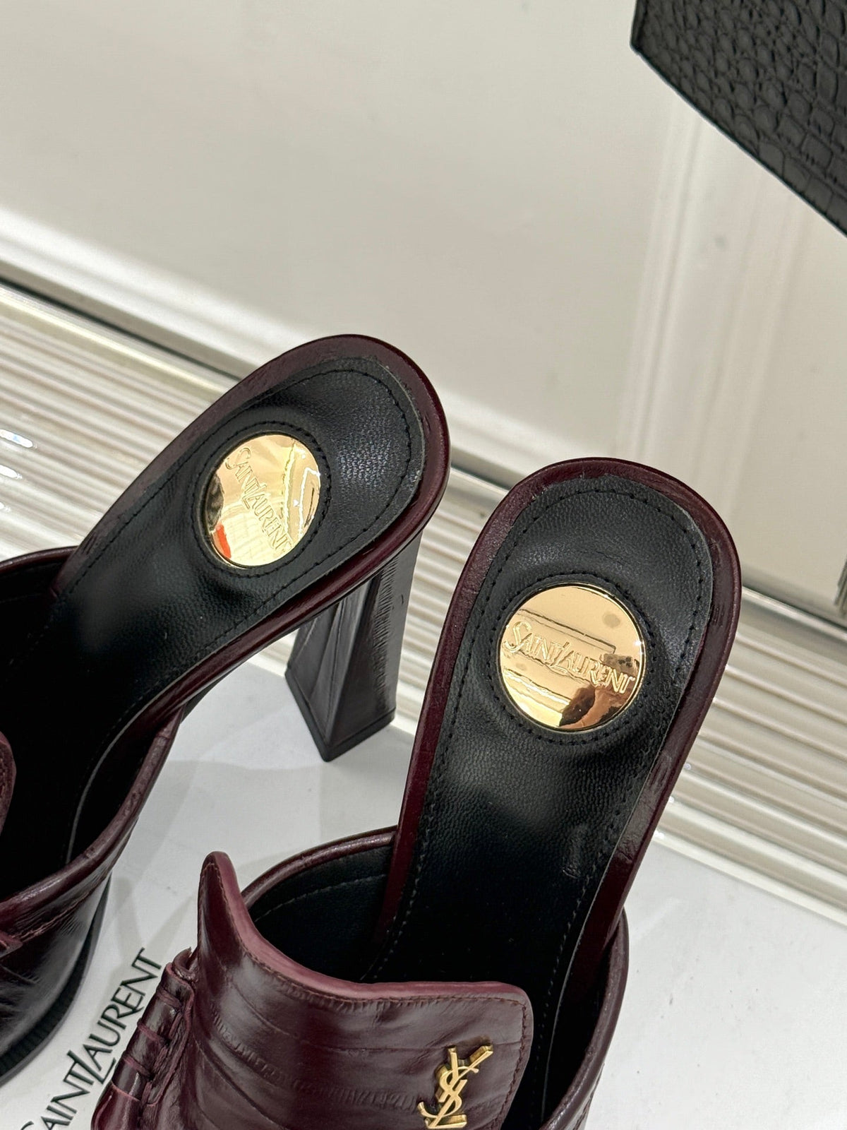 Saint Laurent 2026 Le Loafer Cassandre Mule 105mm Suede Leather 642949