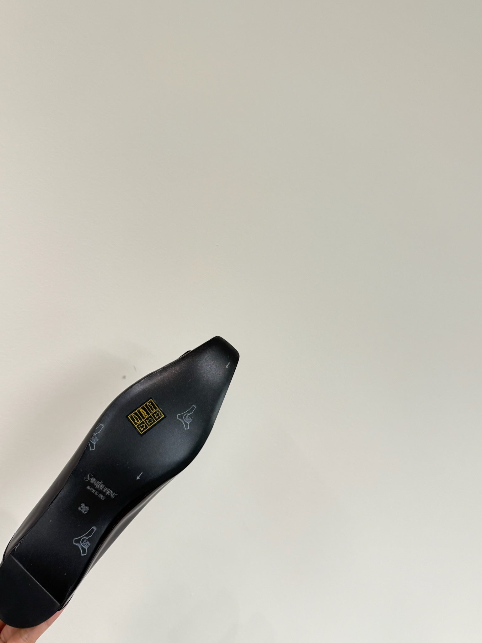 POPPY BALLET FLATS IN BLACK GLOSSY LAMBSKIN