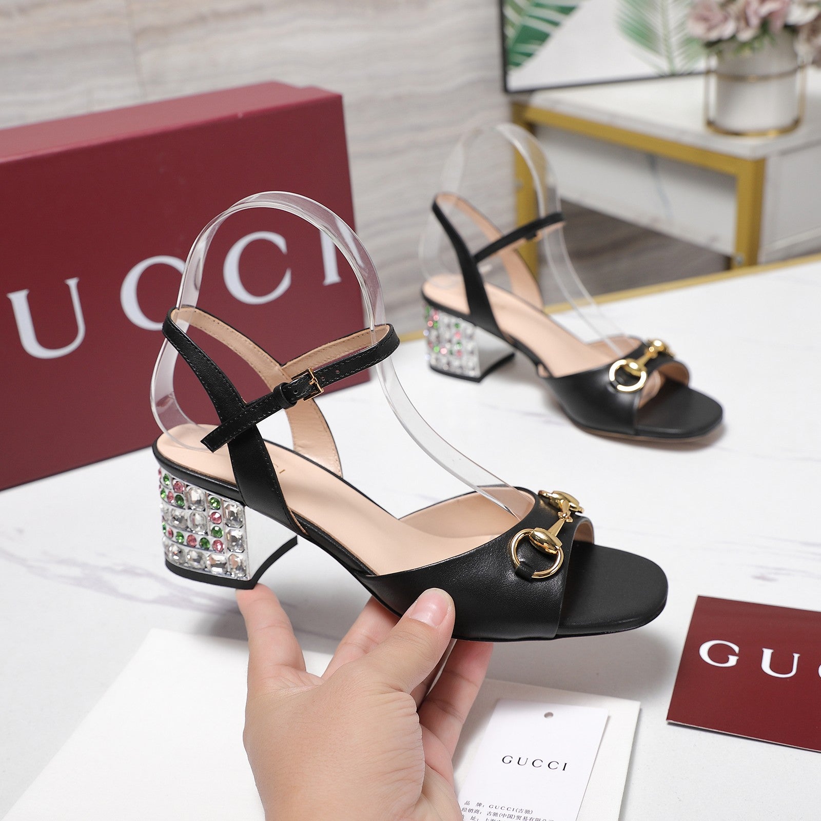 GG 26ss Sandals 55 Black Beige Sheepskin 601098