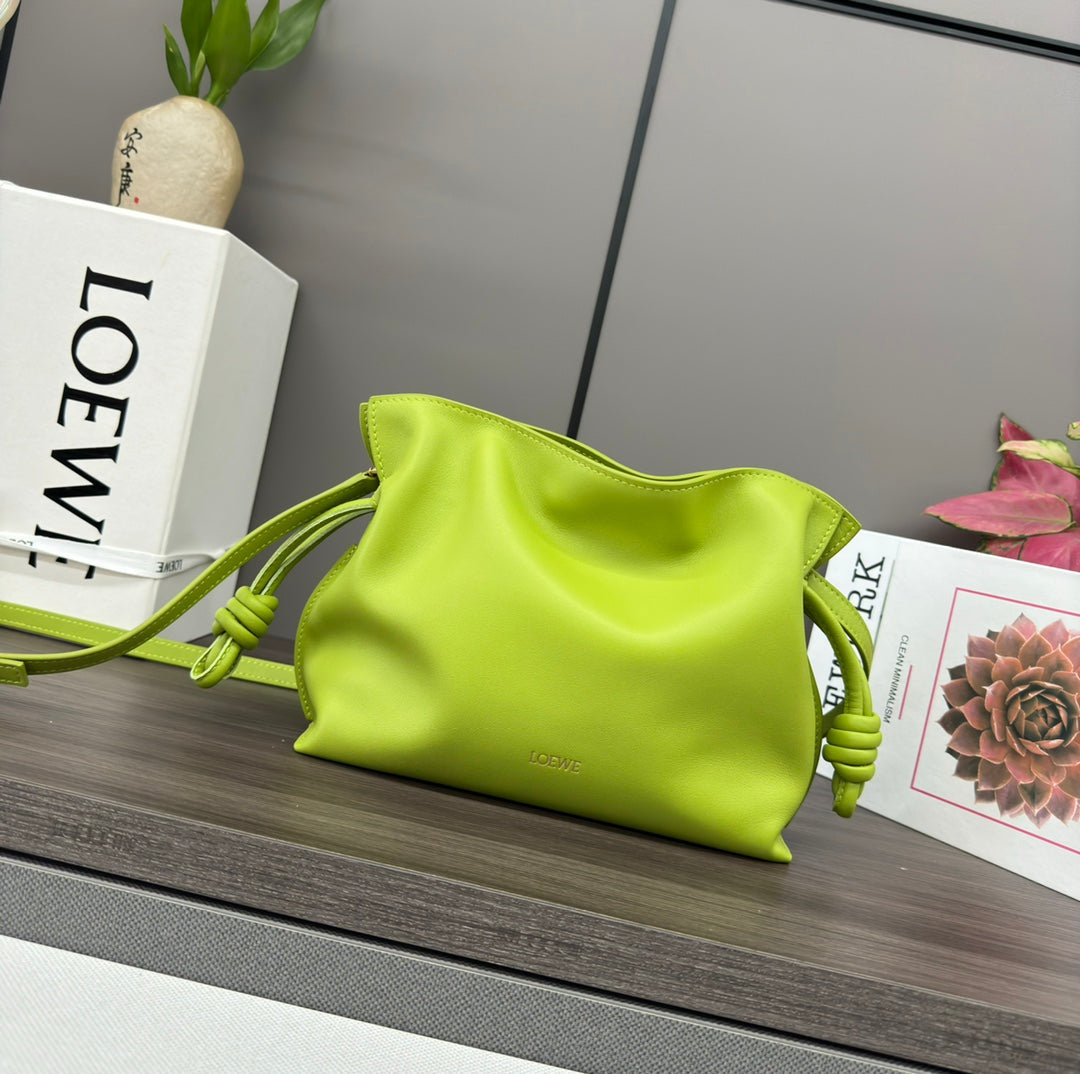 Loewe Bucket