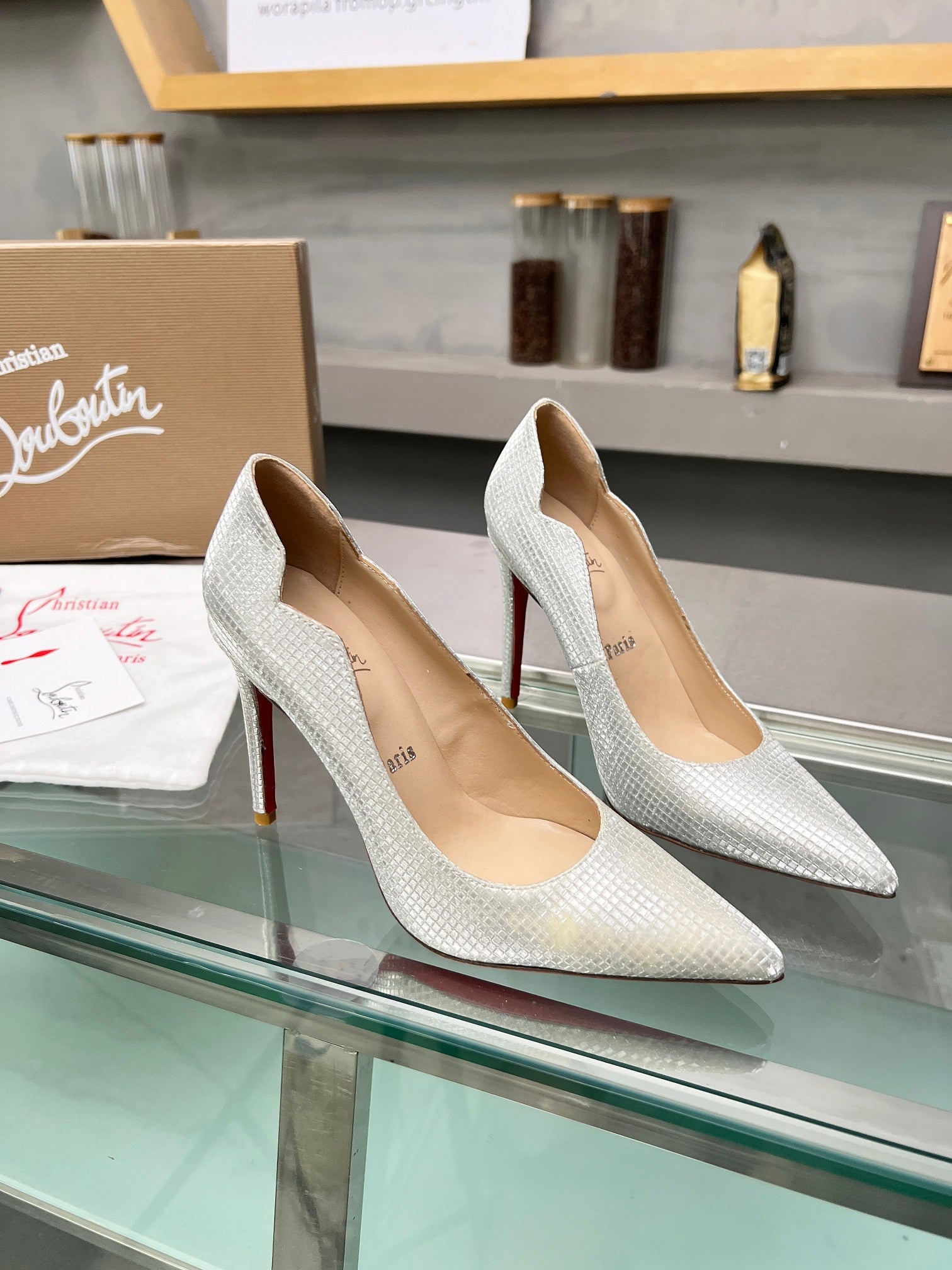 CL Hot Chick Pumps 100mm Sequin Fabric Silver