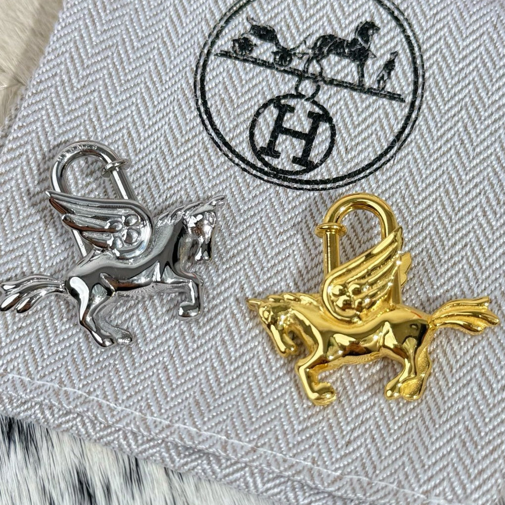 HM Pegasus Charm