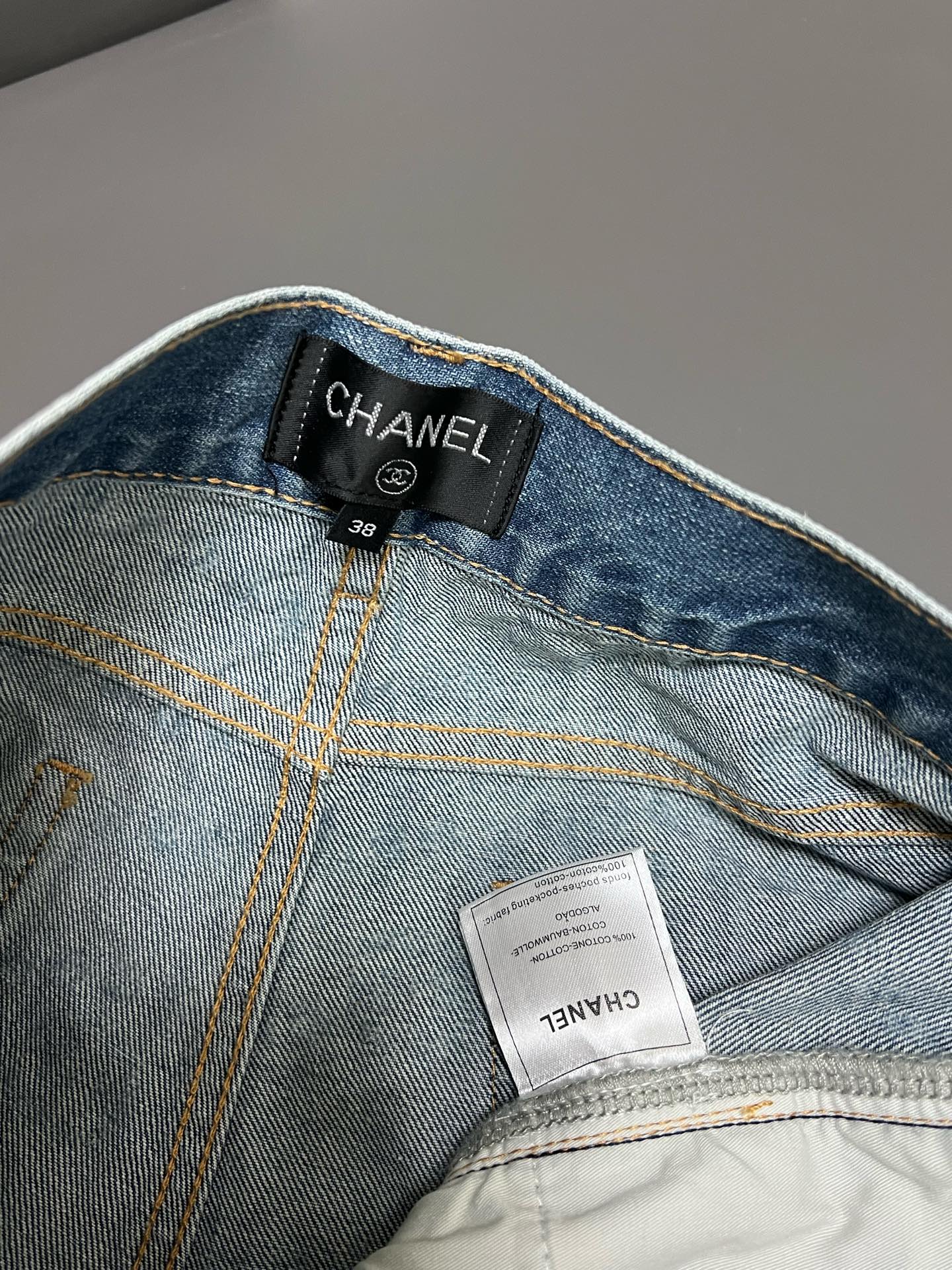 CC 25 Blue White Washed Short Denim