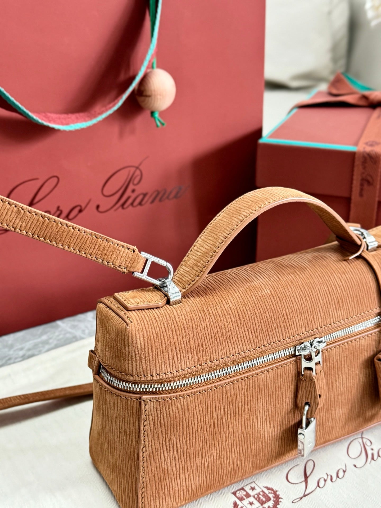 LP 2026 Extra Bag L23 Toffee/Antique Silver Calfskin