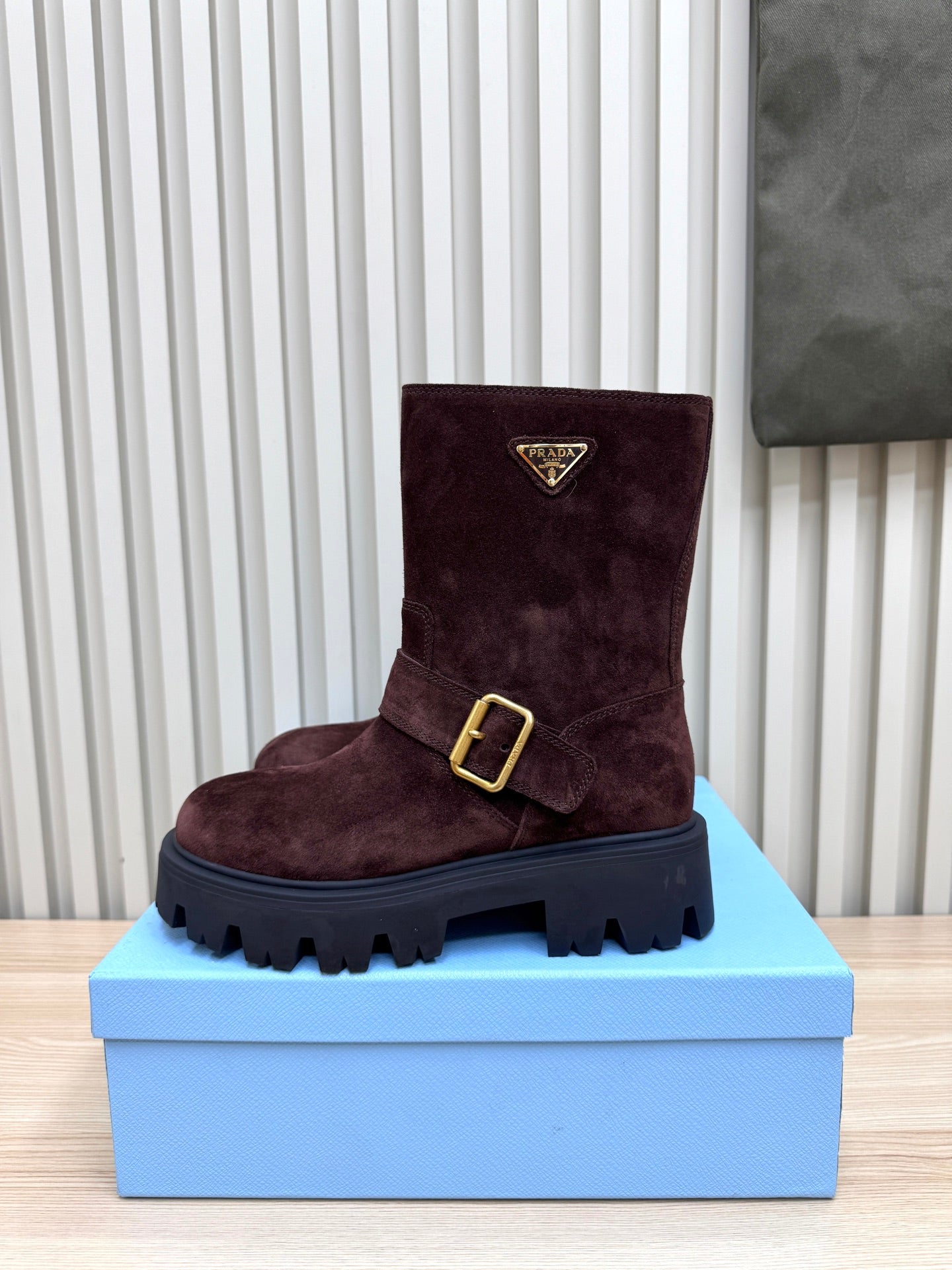 PRA Martin boots burgundy brown suede 443643