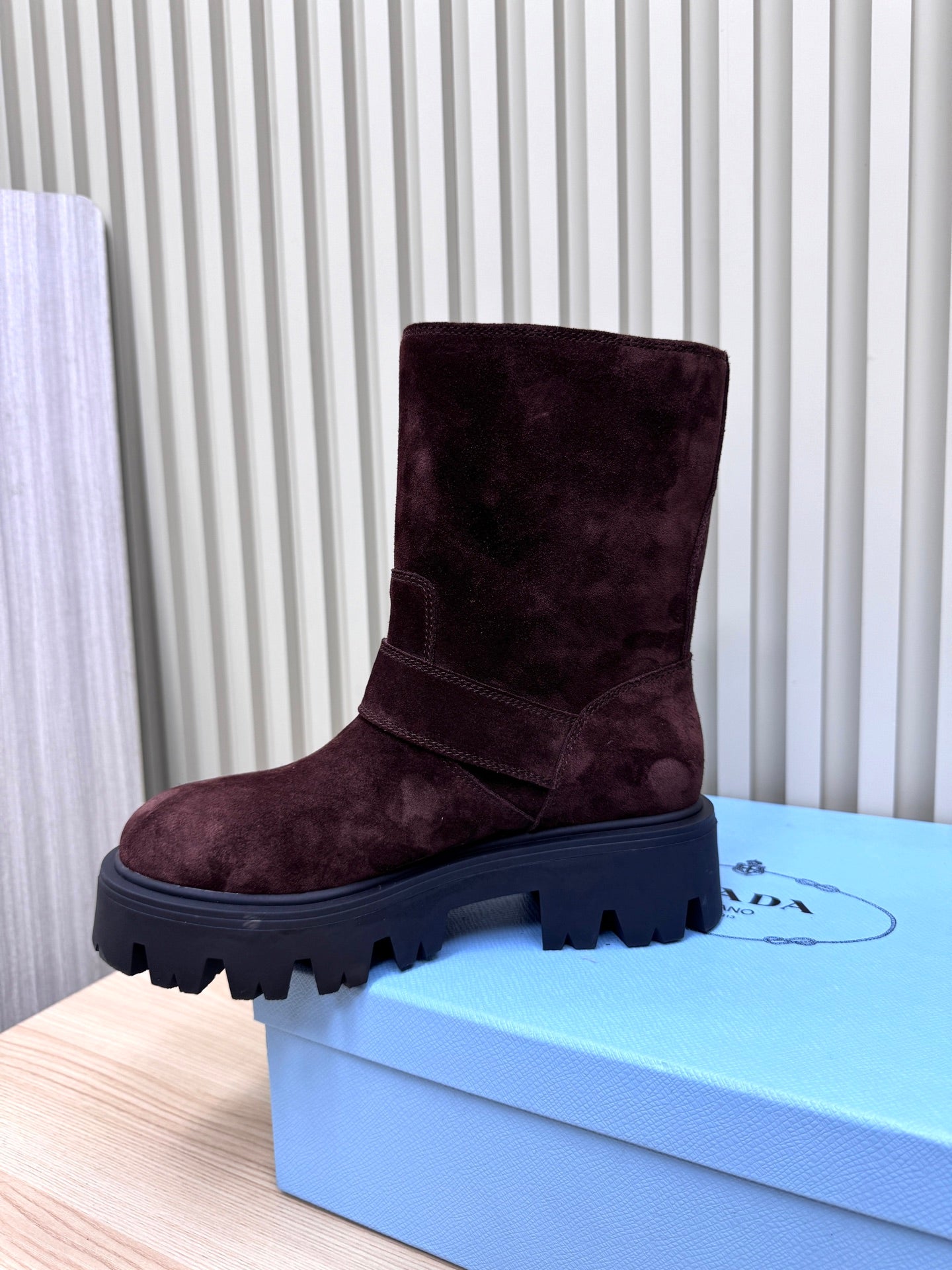 PRA Martin boots burgundy brown suede 443643