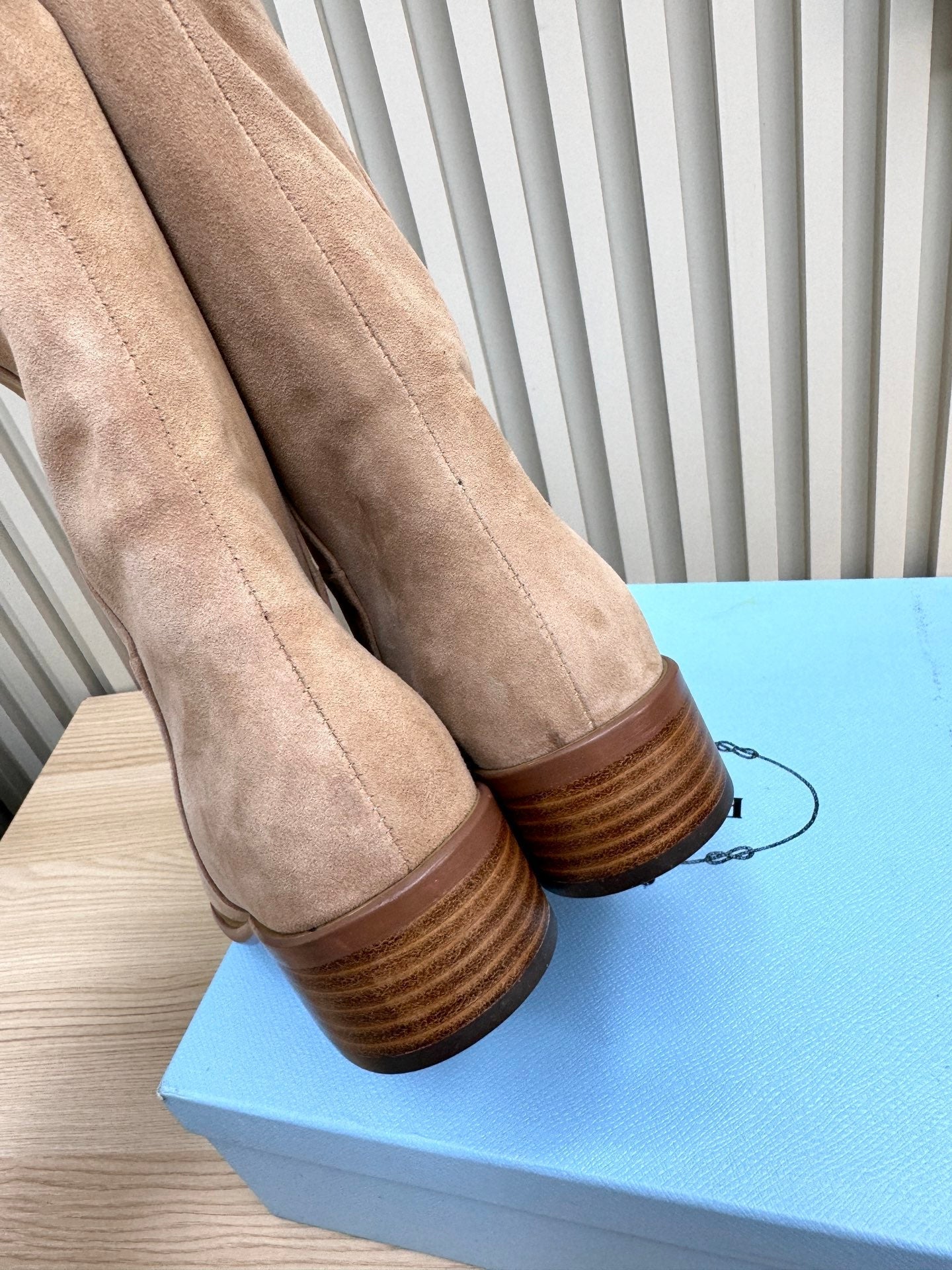 PRA latest mid-length boots beige suede 443658