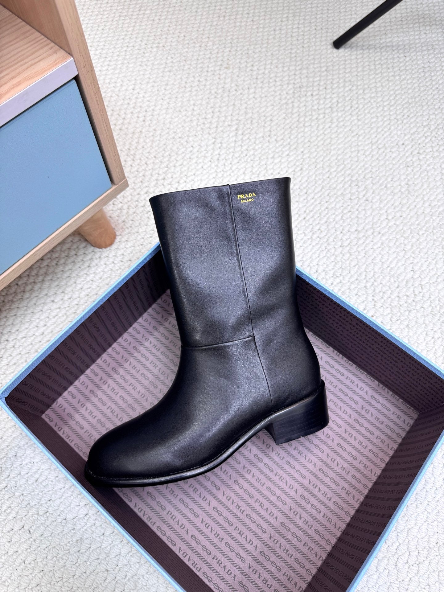 PRA latest mid-length boots black sheepskin 443659