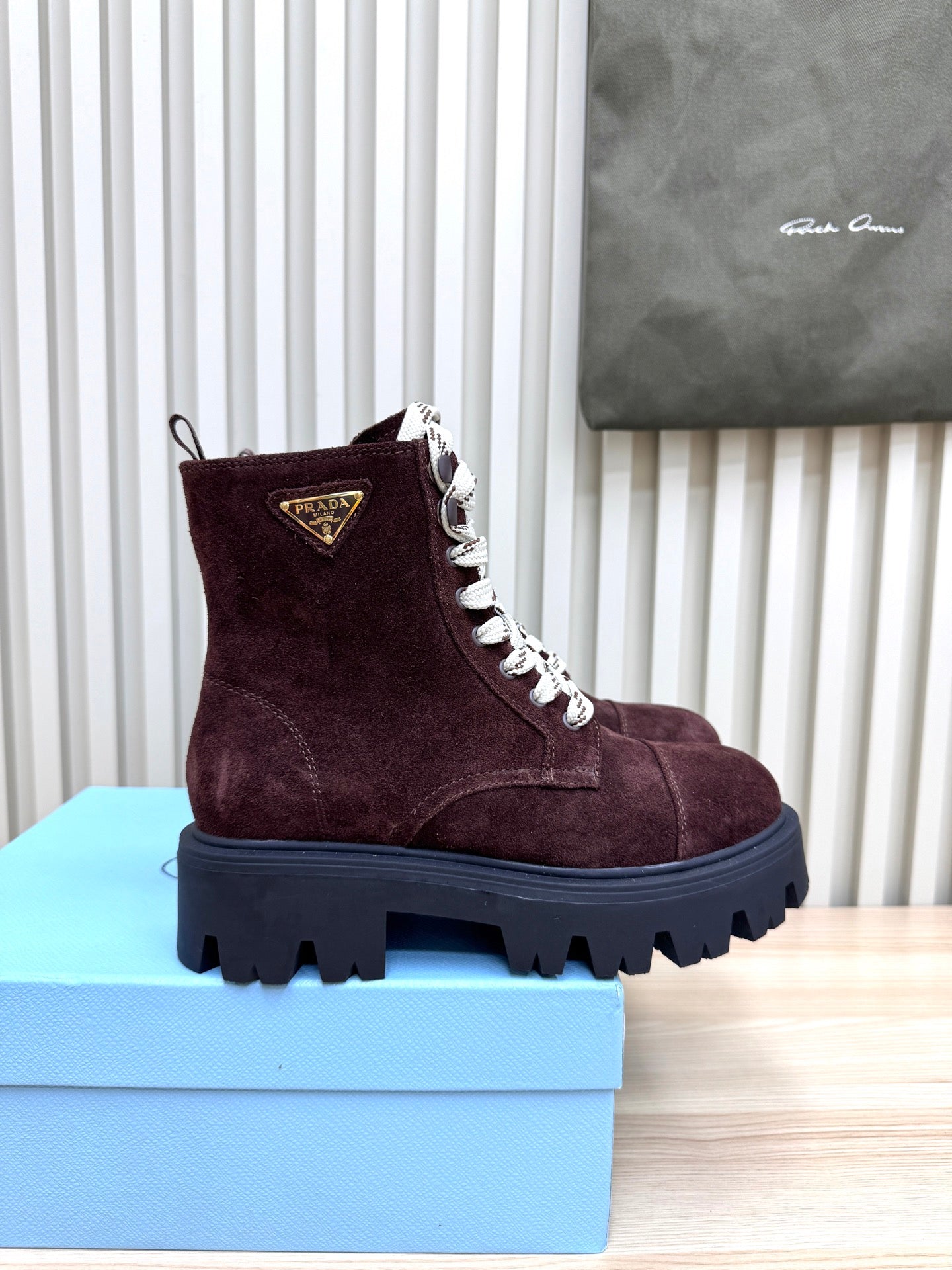 PRA Martin boots burgundy brown suede 443668