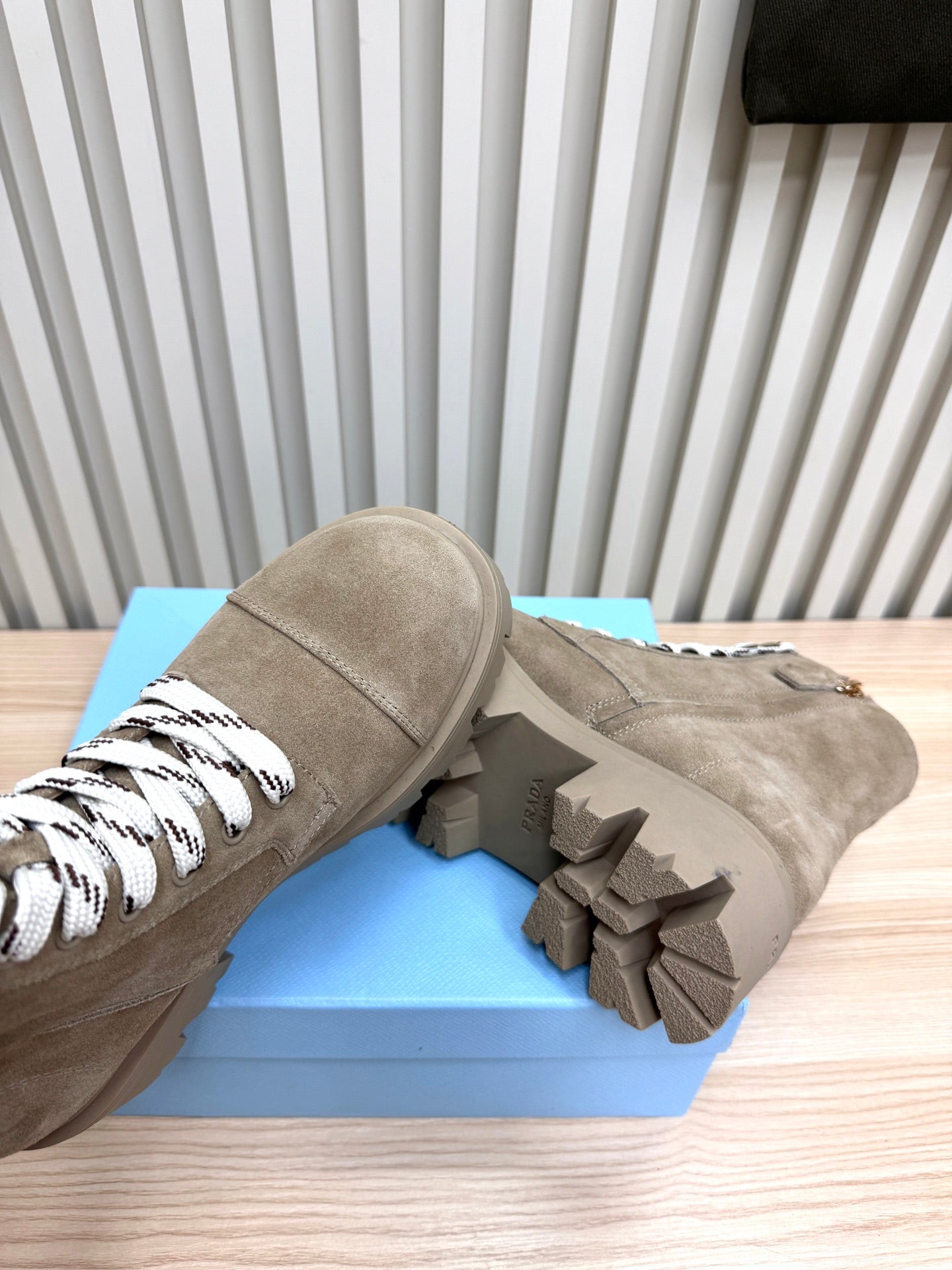 PRA Martin boots light taupe beige suede 443669