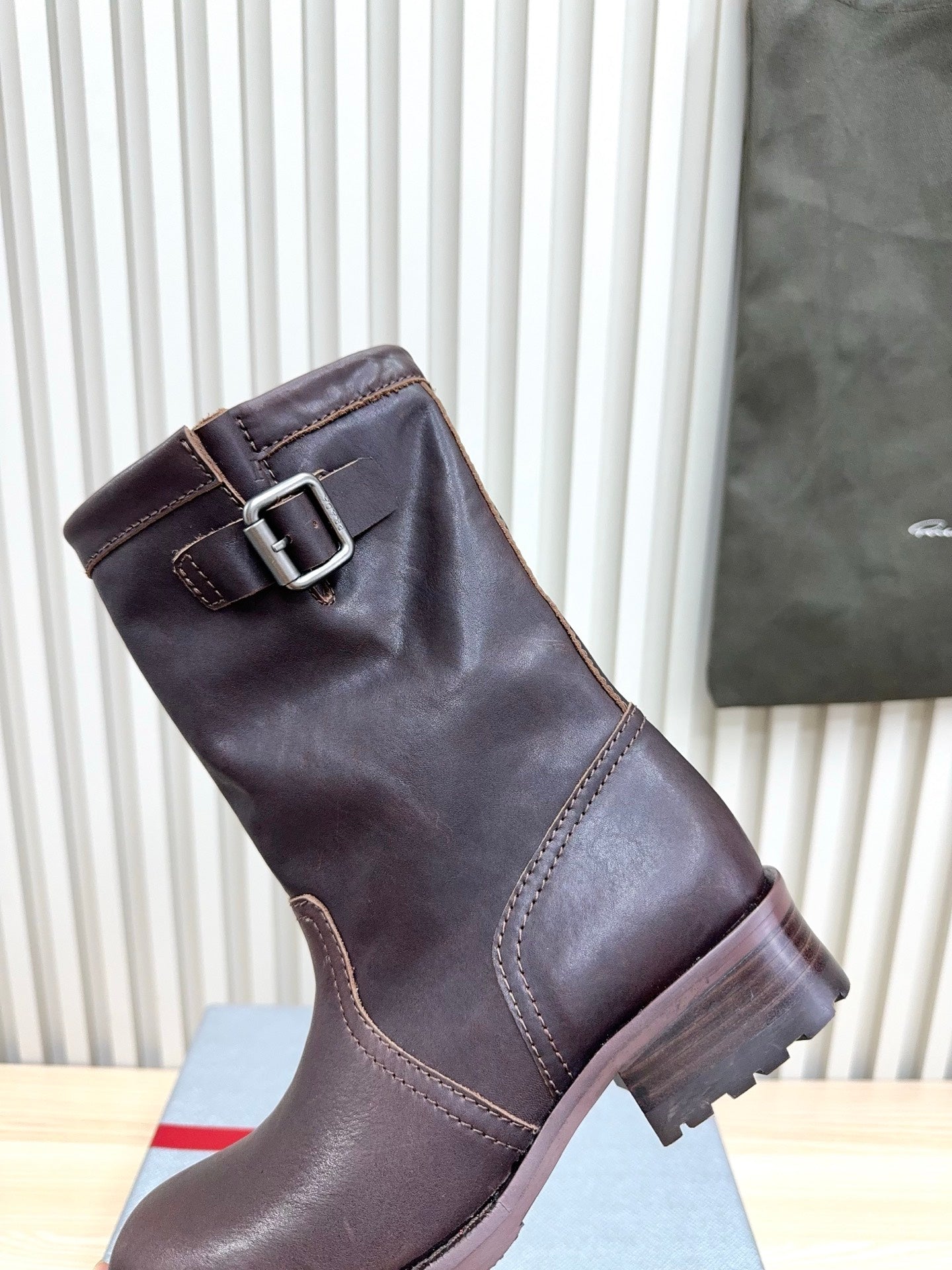 PRA Latest knight boots dark chocolate brown sheepskin