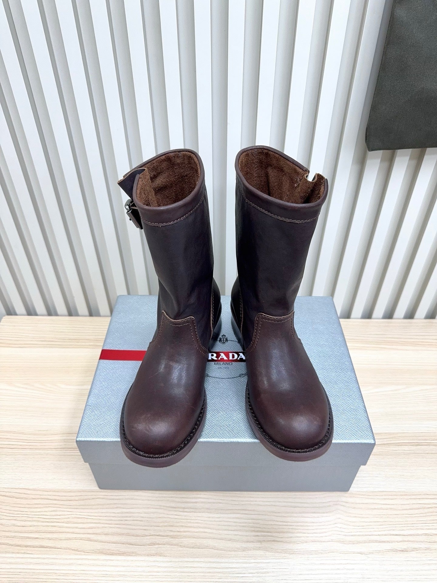 PRA Latest knight boots dark chocolate brown sheepskin