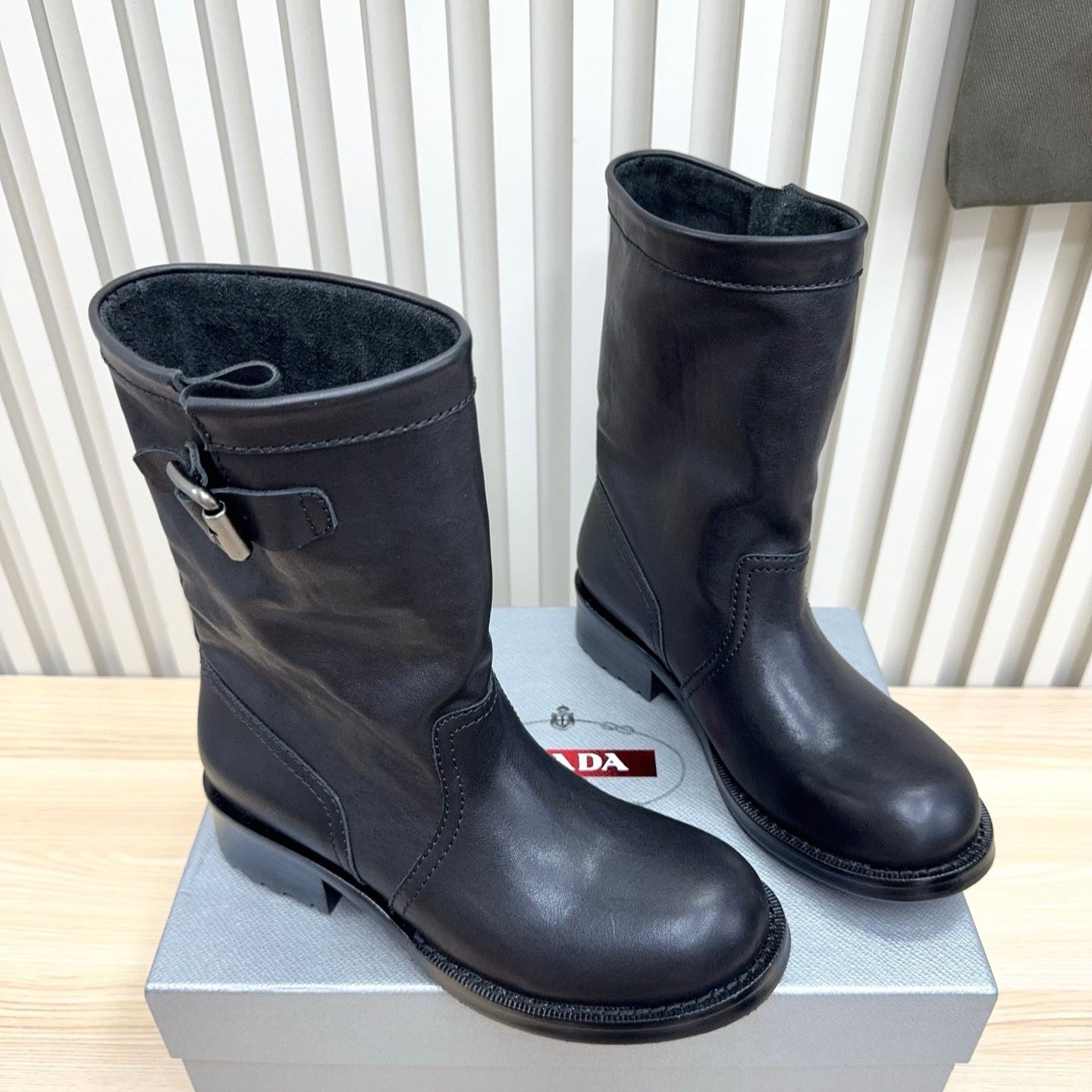 PRA Latest knight boots black sheepskin 443674