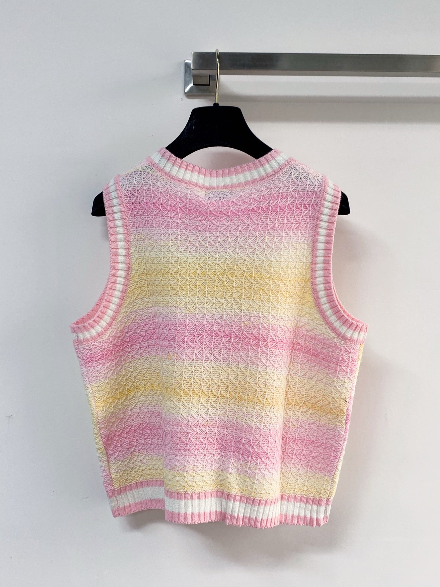 Chanel 2026 Vest Yellow Pink Tencel 215543