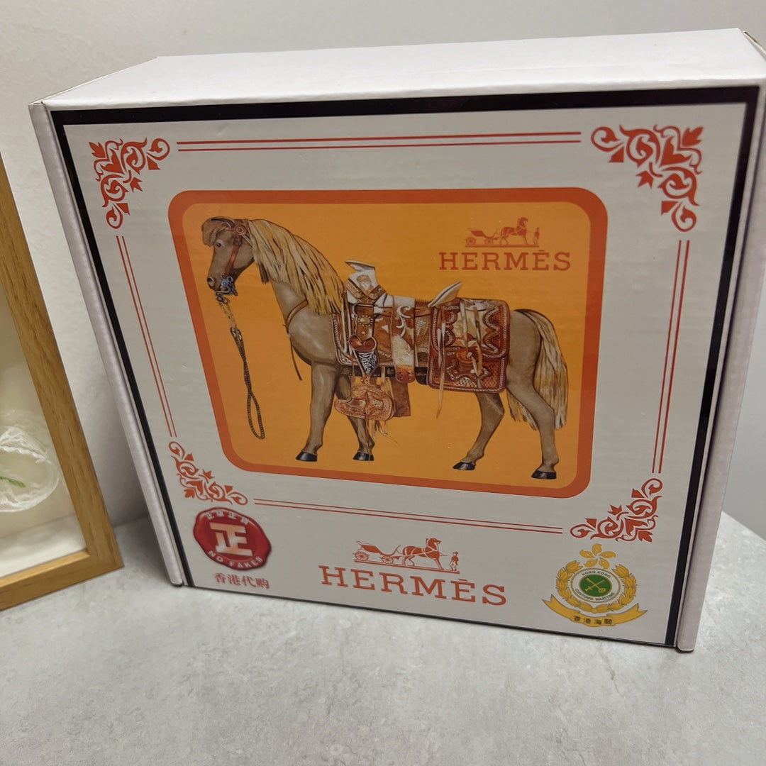 HM Belt 38mm Black Calfskin Leather Gold Buckle 619596