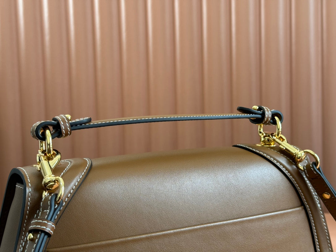 Gucci Blondie 32 Bag Brown Leather 239900