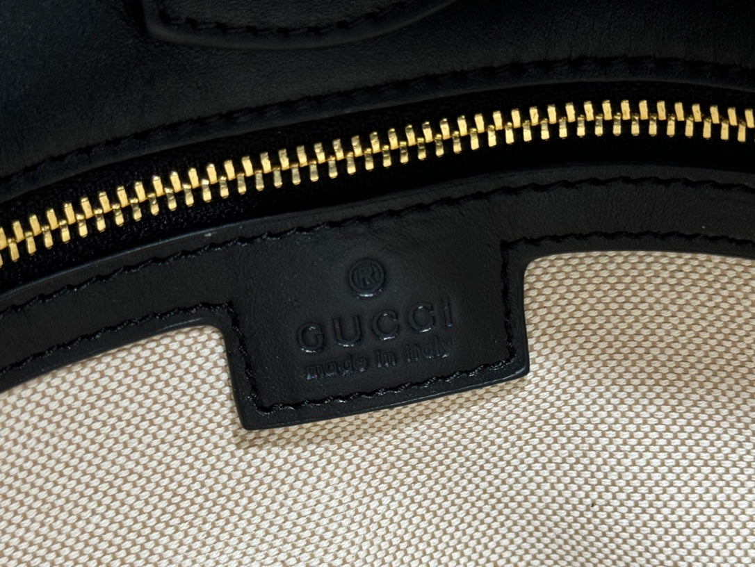 Gucci 73 Mini Bucket Bag Black White Leather Canvas 239679