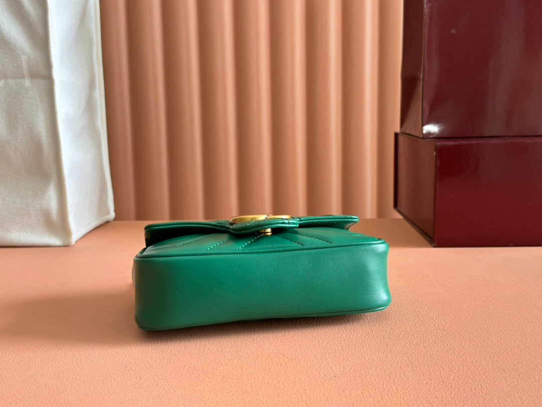 Gucci GG Marmont 16.5 Bag Green Calfskin 248372