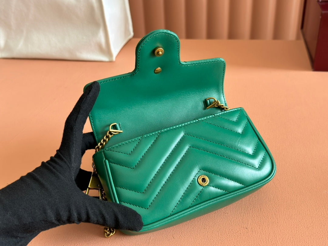 Gucci GG Marmont 16.5 Bag Green Calfskin 248372