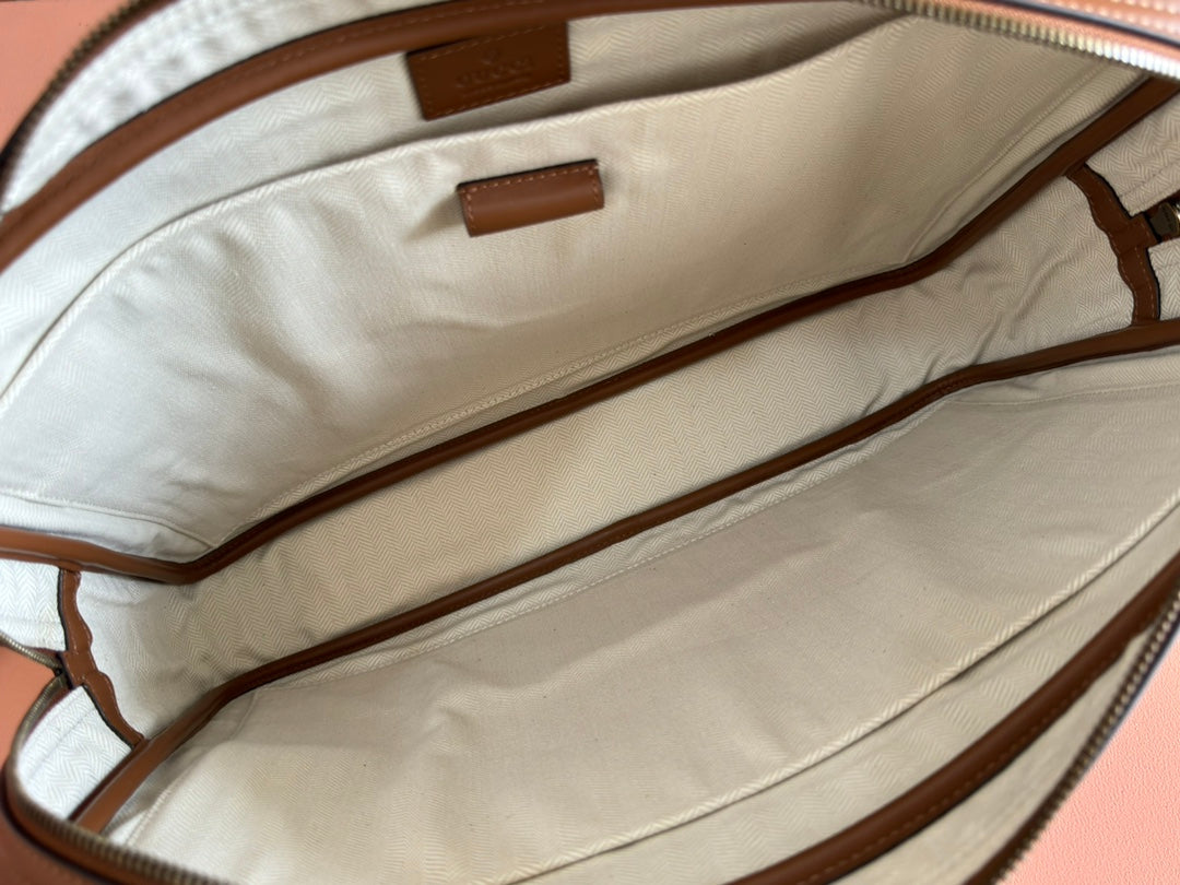 Gucci Emblem Briefcase Brown Calfskin 248359