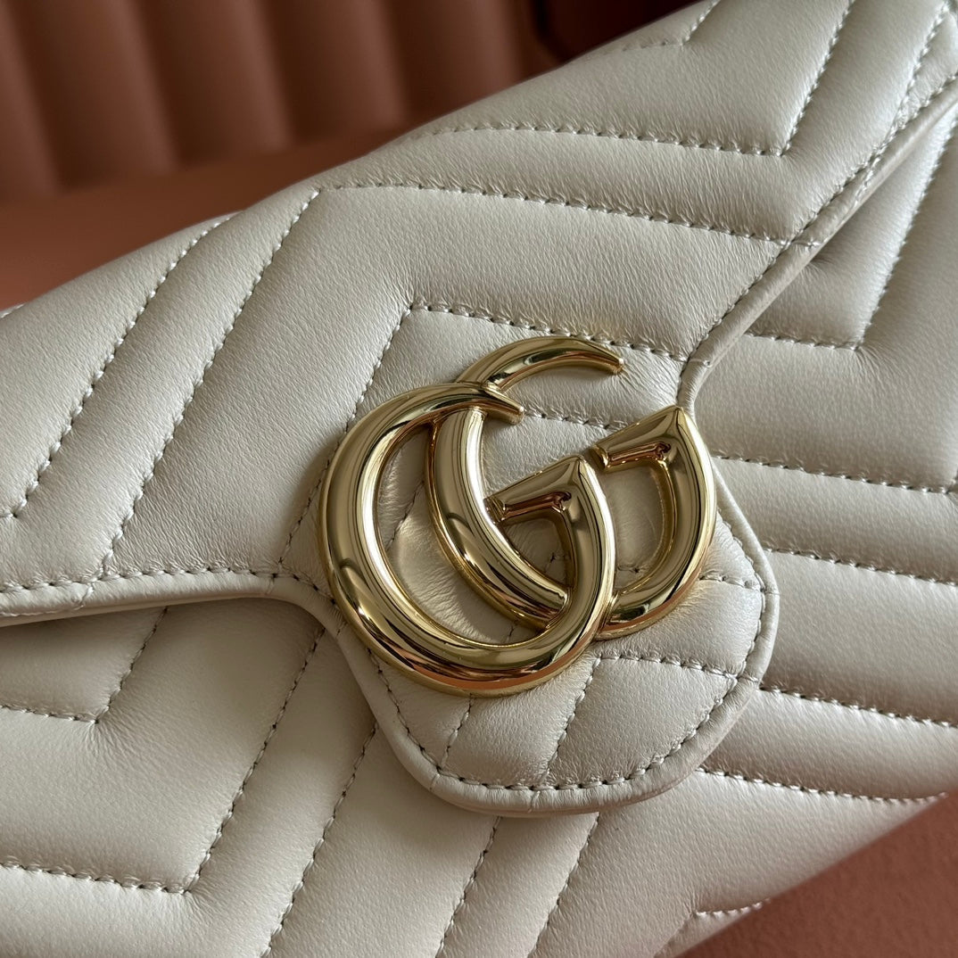 Gucci Marmont Chain Wallet White Cowhide 254967