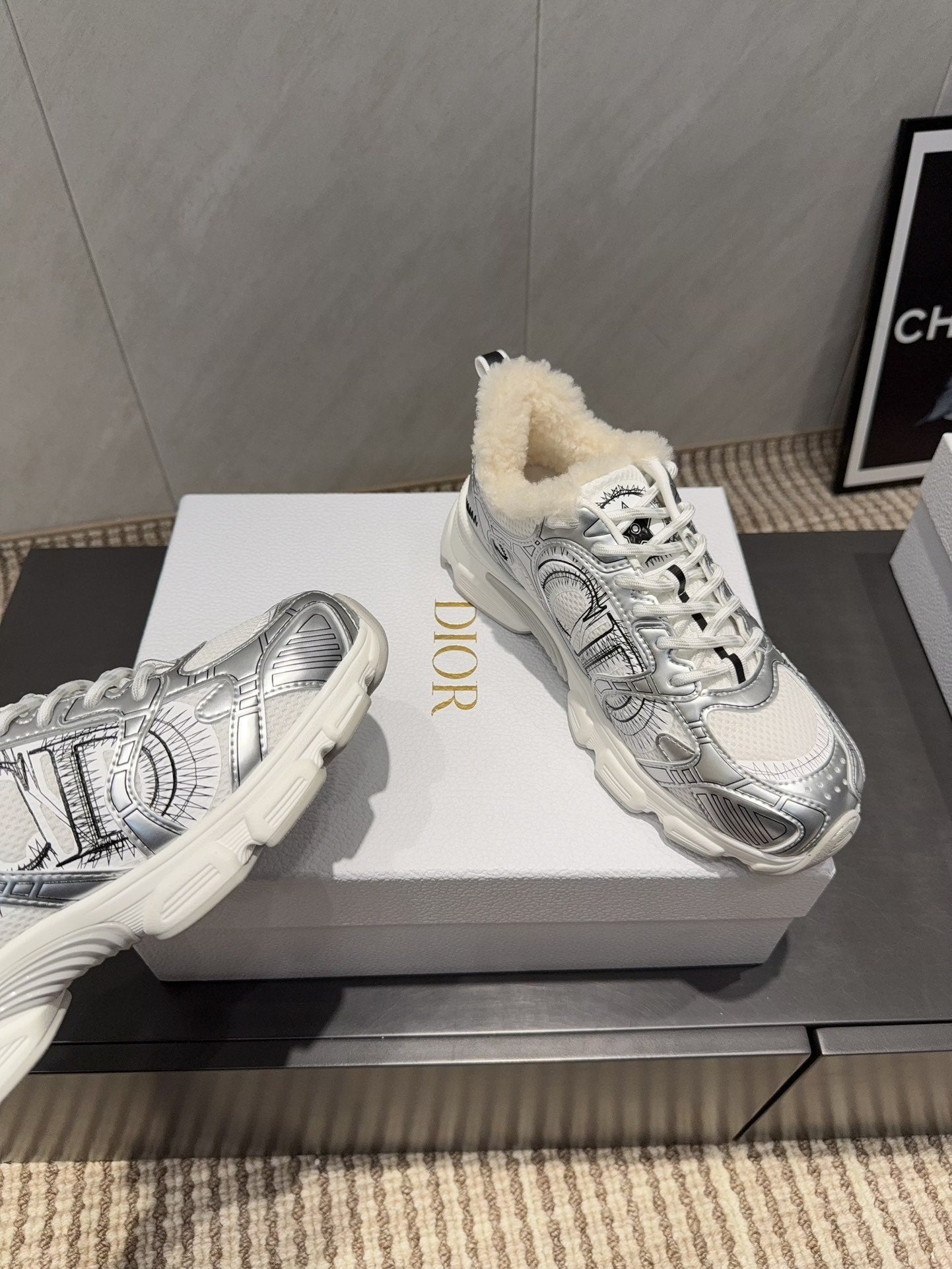 CD platform casual sneaker white sliver wool suede mesh 539676