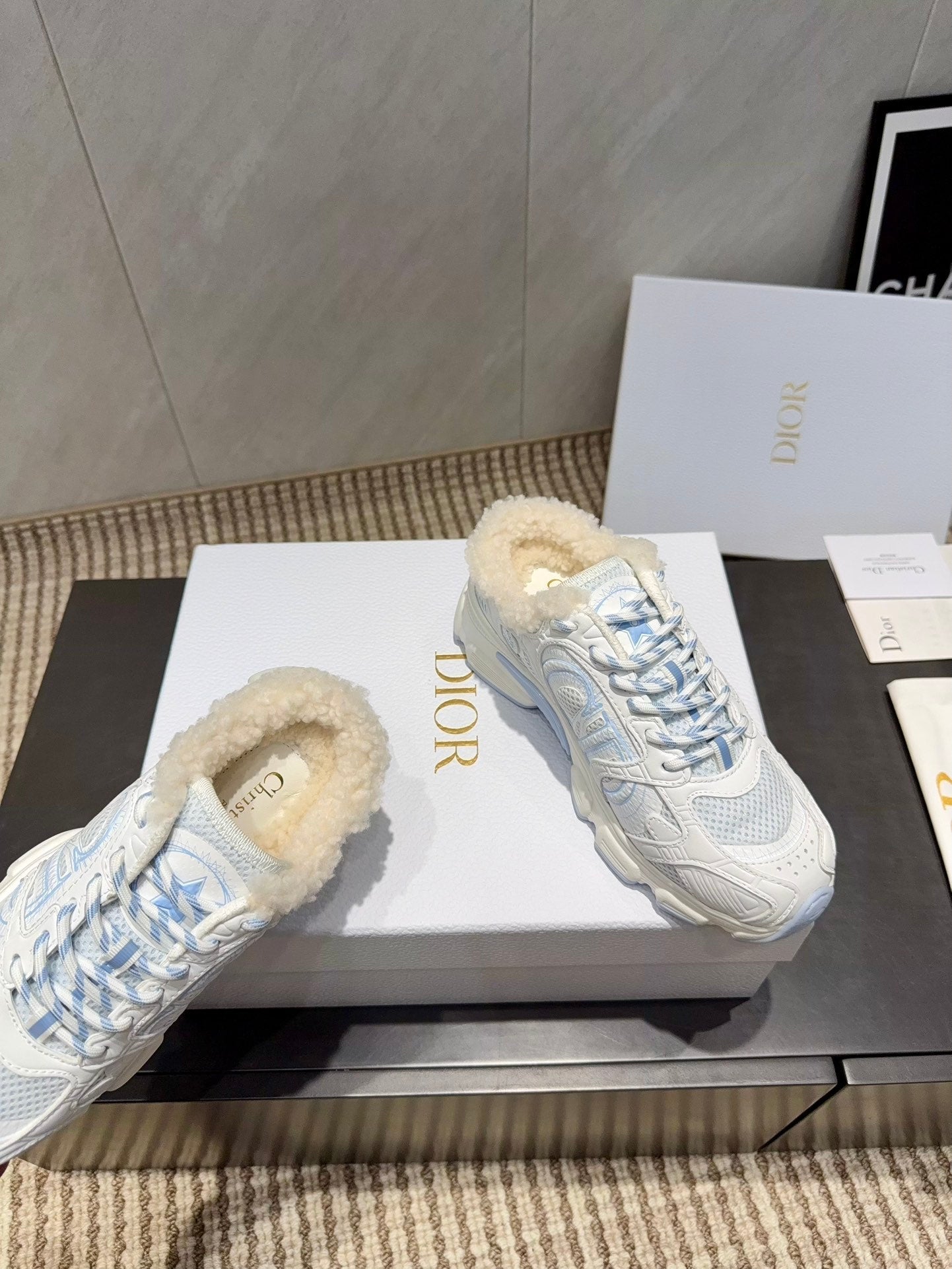 CD platform casual sneaker white light blue wool suede mesh 539682