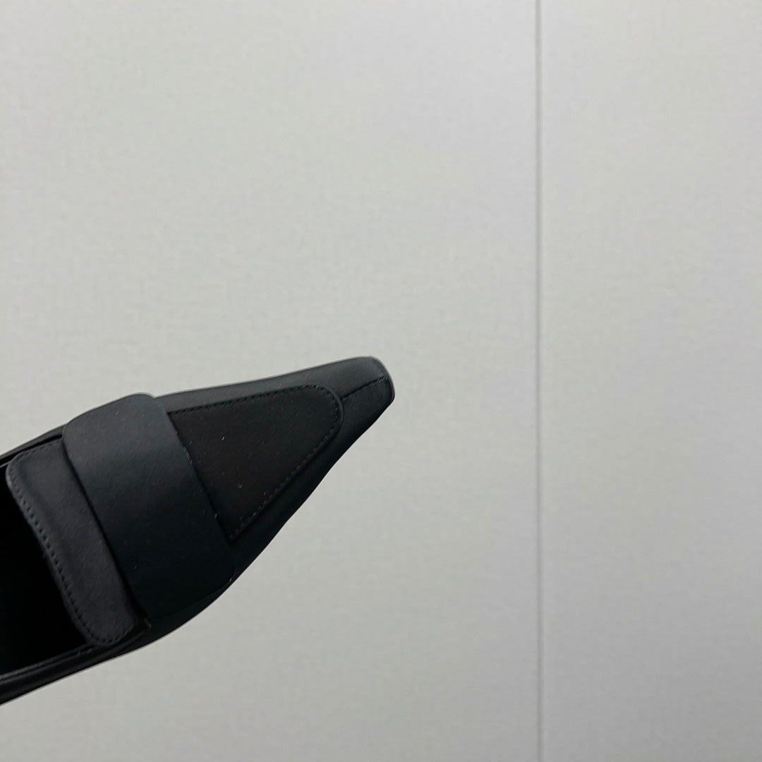 D'ORSAY PUMPS IN BLACK SILK