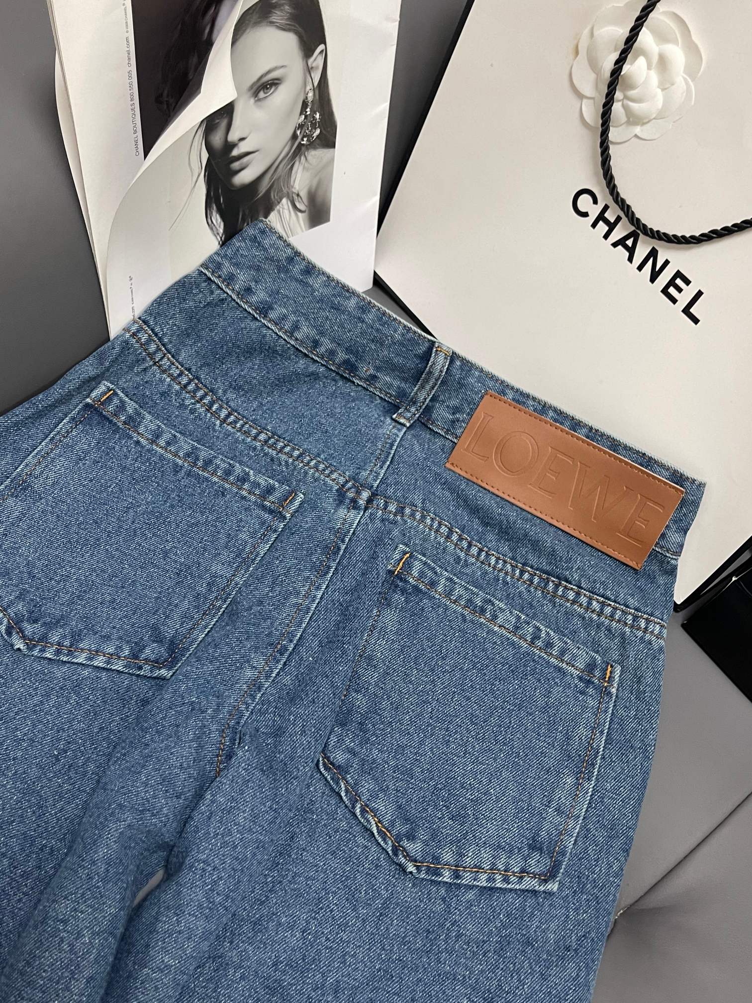 Loew White Anagram Blue Jean