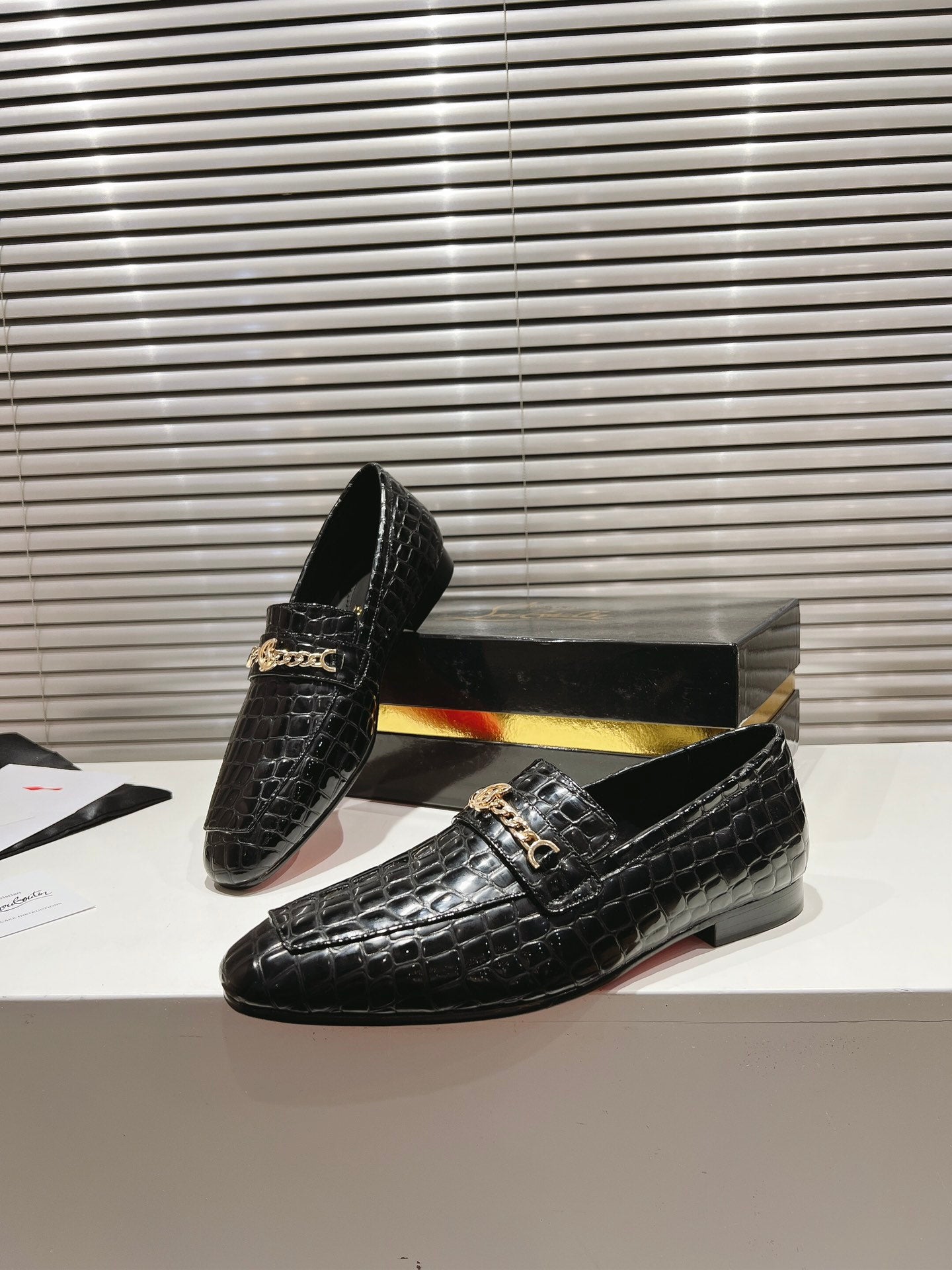 CL 25 MJ Moc Loafers Alligator Embossed Calf Leather 242290