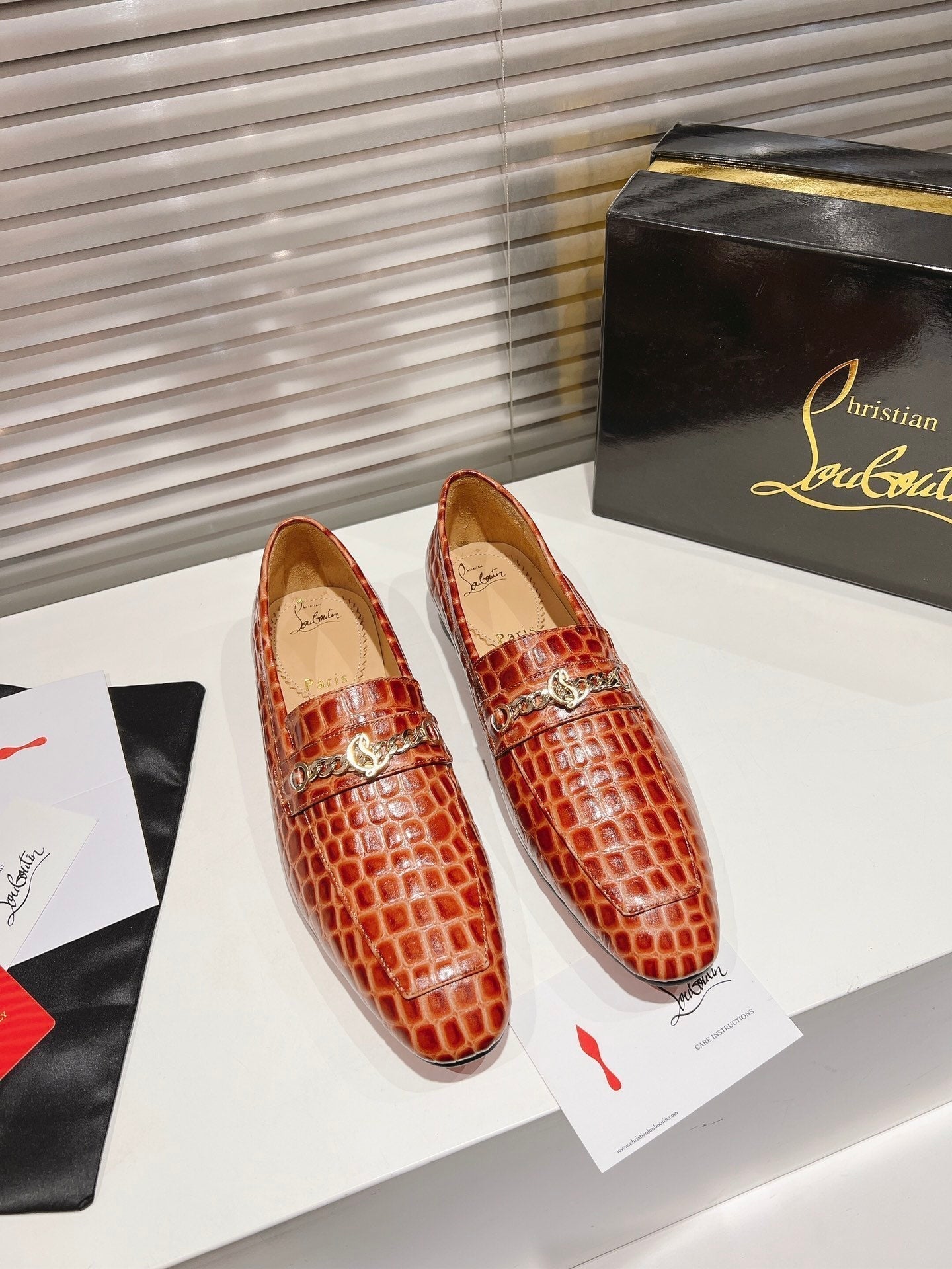 CL 25 MJ Moc Loafers Alligator Embossed Calf Leather 242290