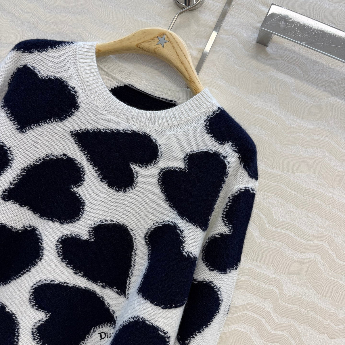 Dior 2026 Navy Blue Heart-patterned Cashmere Top 427161