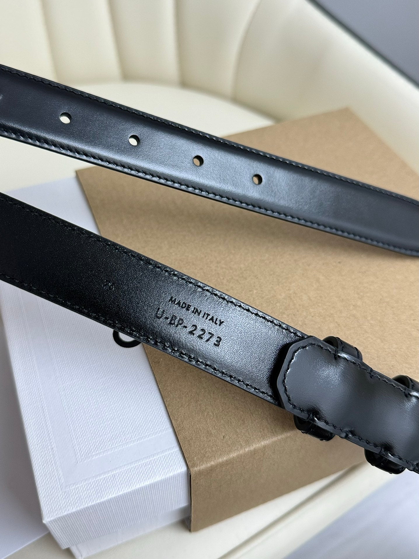 CEL Silver Buckle 18mm Belt Black Cowhide 179732