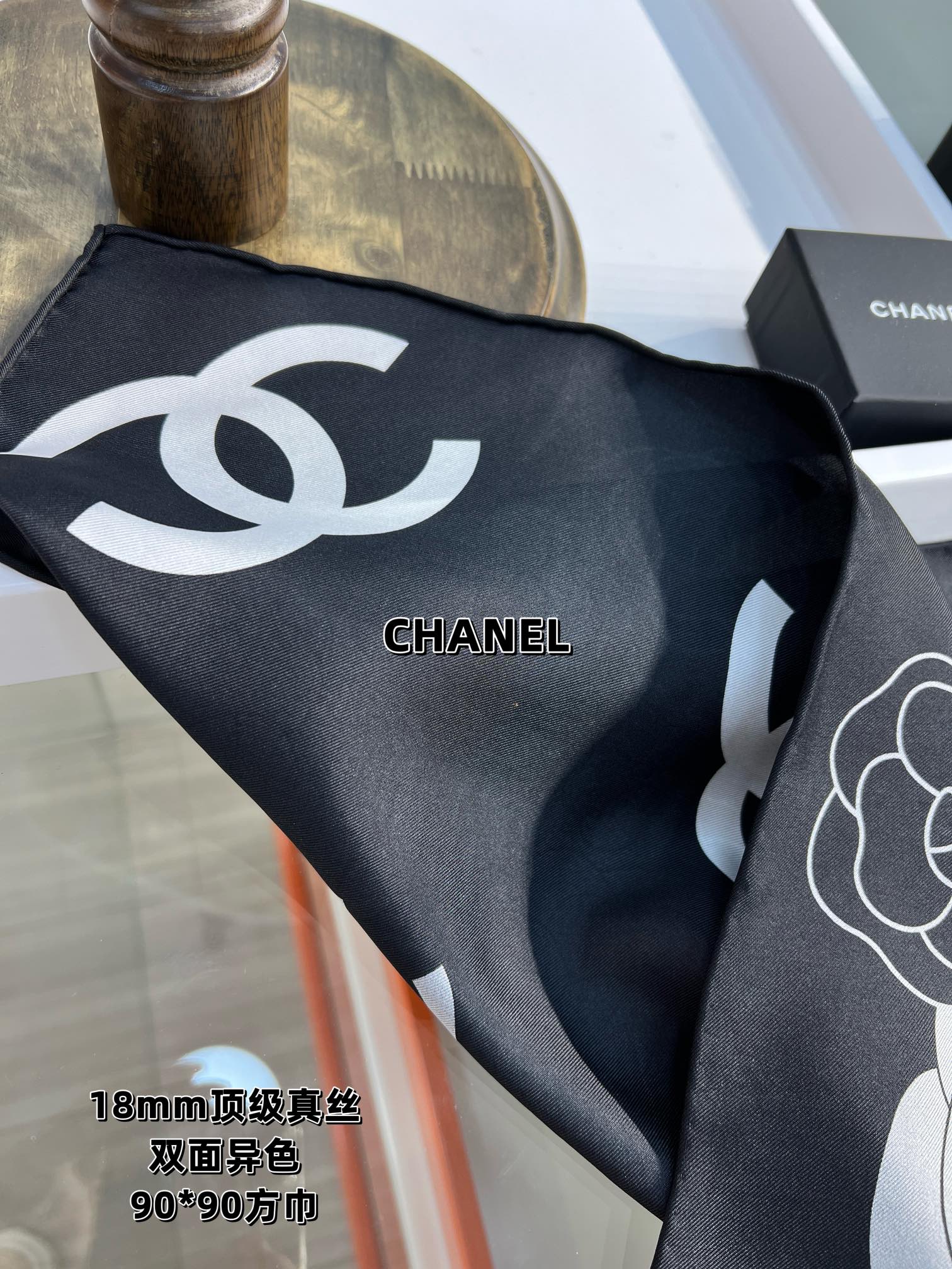 CC Square Scarf 90 CM In Black And White Camellia Logo Print Silk Twill 288740