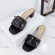 CD 26s Slippers Black Beige Cowhide 681587