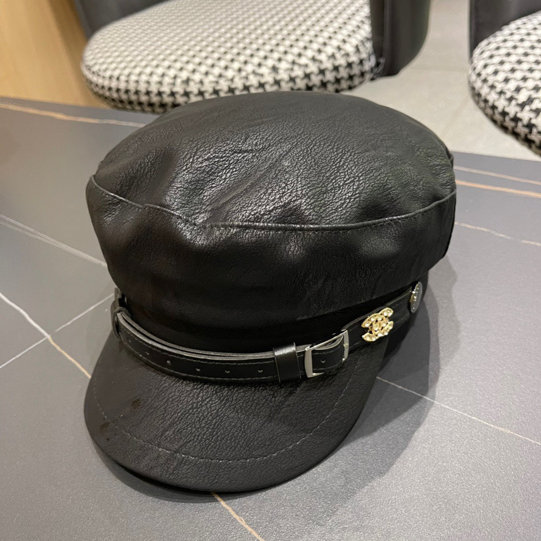 BAKER BOY CAP IN BLACK CALFSKIN 420946