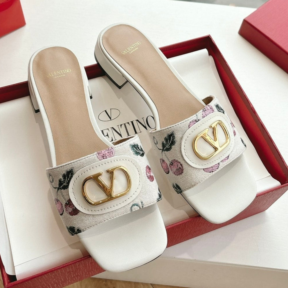 VT 2025 Cherryfic Leather Trimmed Slides White Sheepskin 286495