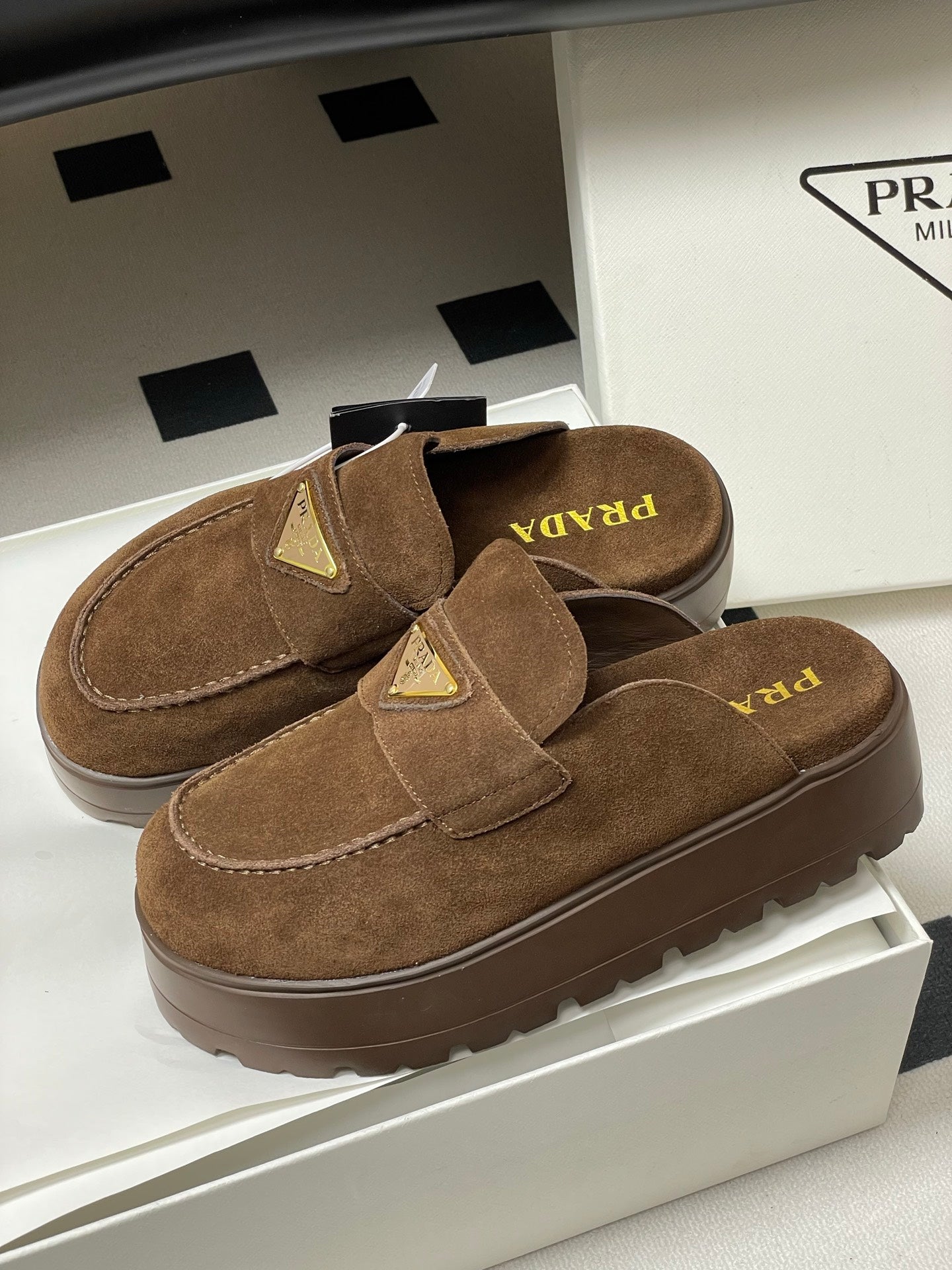 Prada 25 Mule Brown Suede 247793